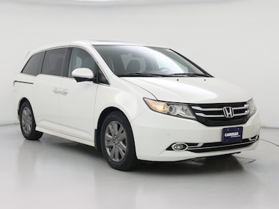 White 2016 Honda Odyssey Touring