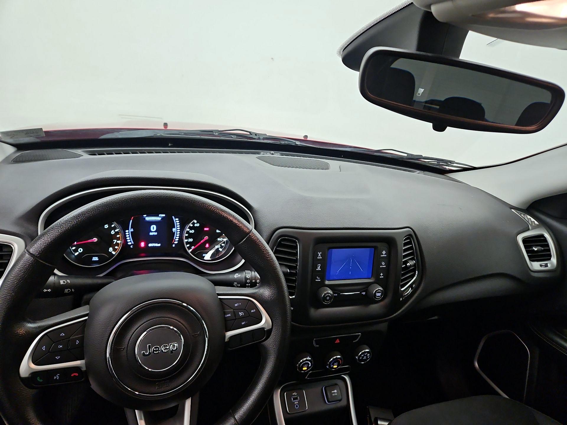 Thumbnail: 2017 Jeep Compass - 9