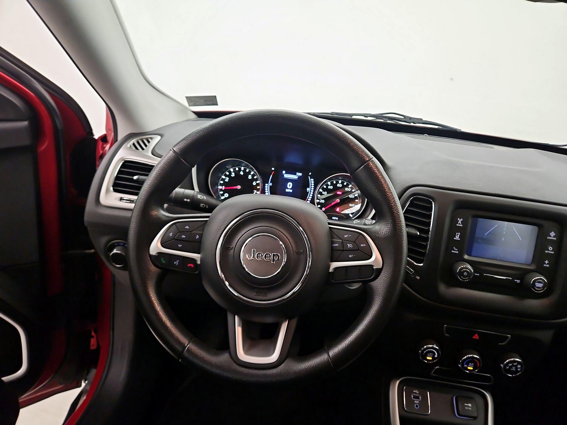 Thumbnail: 2017 Jeep Compass - 10