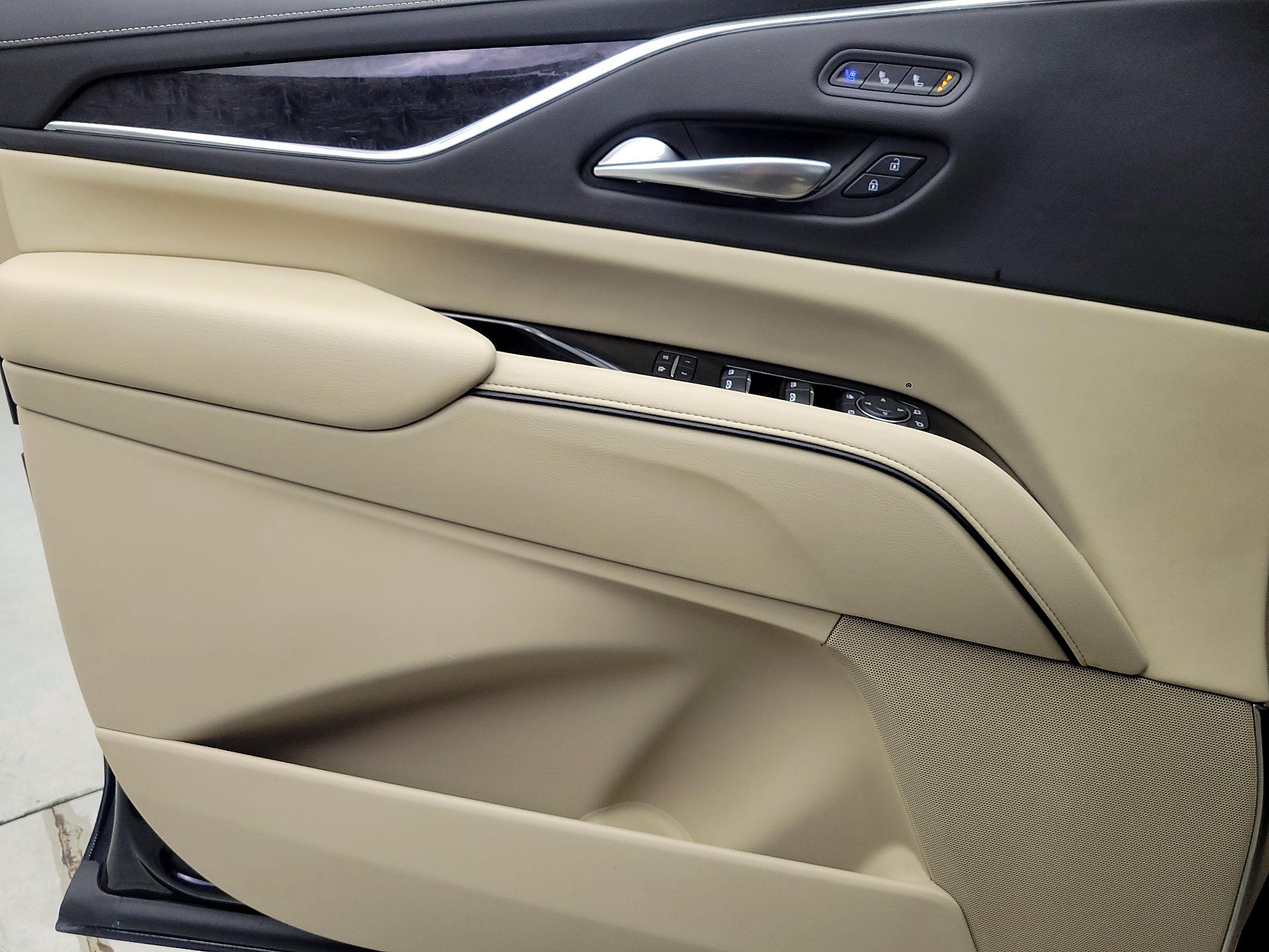 Thumbnail: 2021 Cadillac Escalade - 12