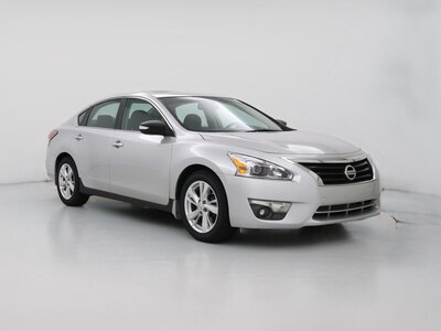 Silver 2014 Nissan Altima SV