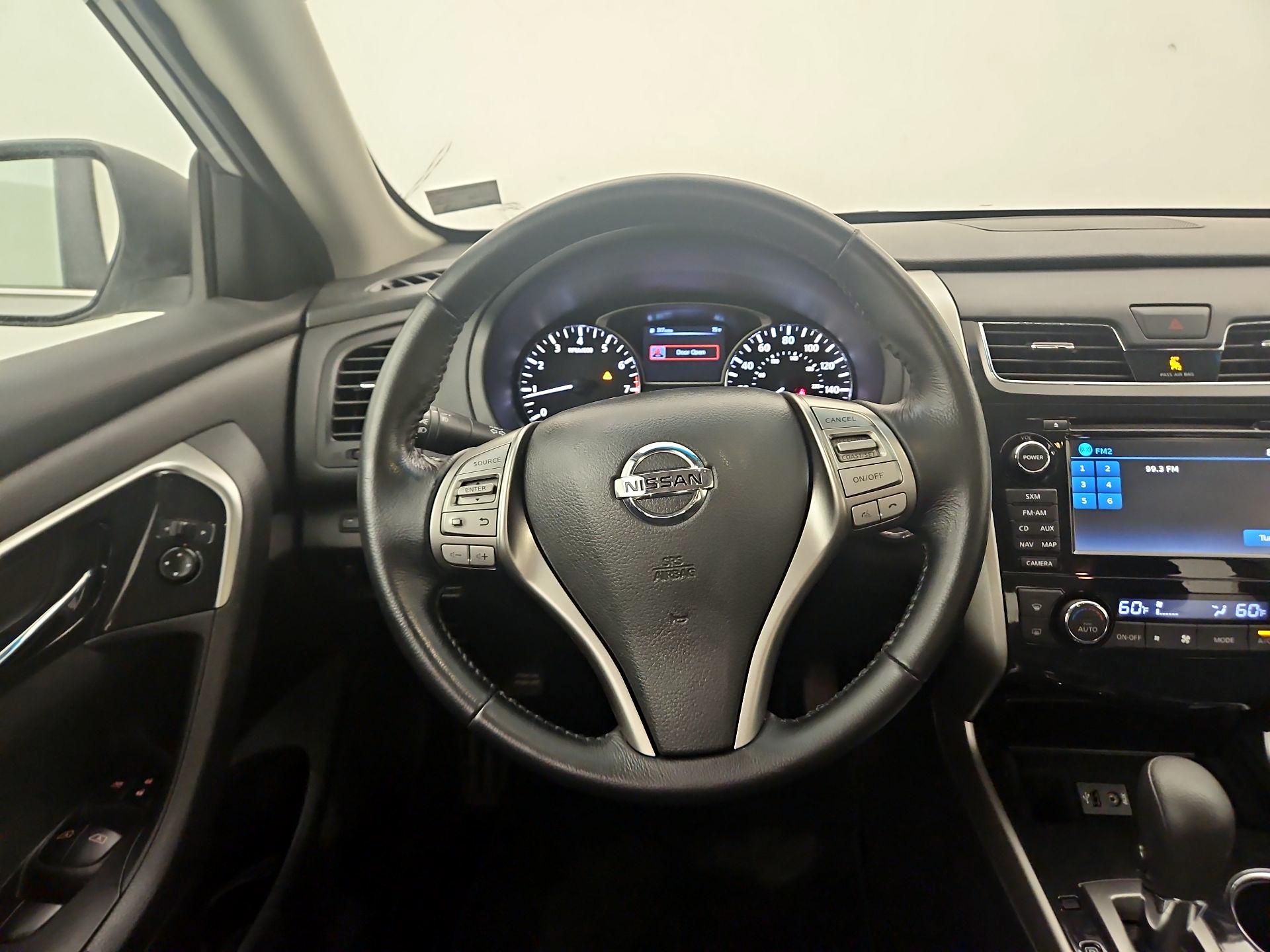 Thumbnail: 2014 Nissan Altima - 10