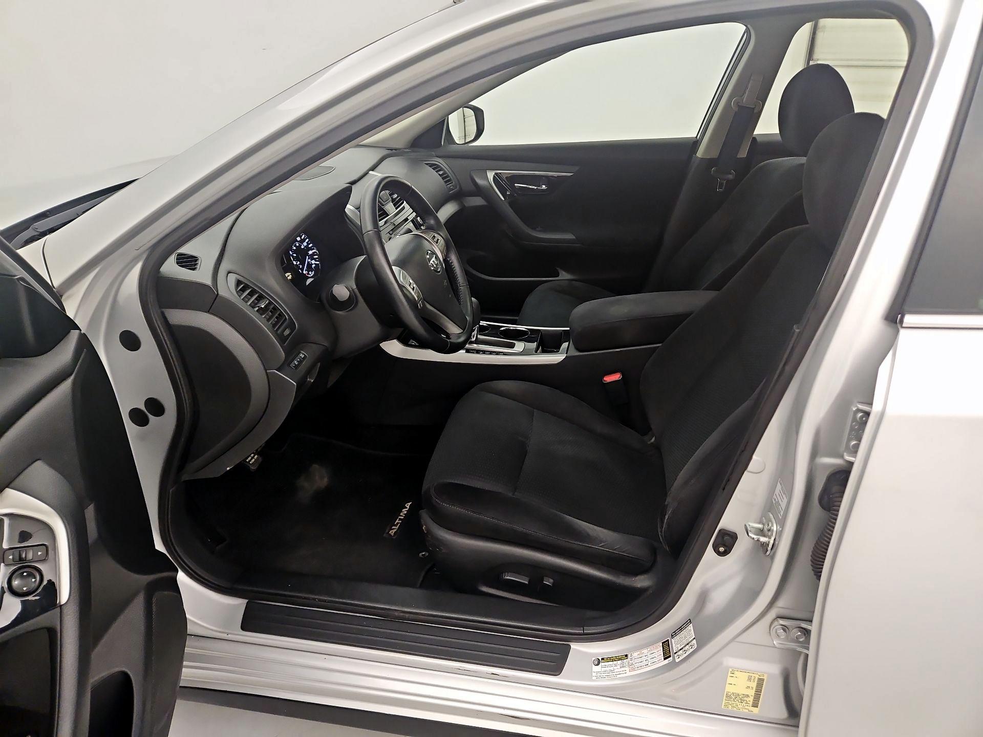 Thumbnail: 2014 Nissan Altima - 11