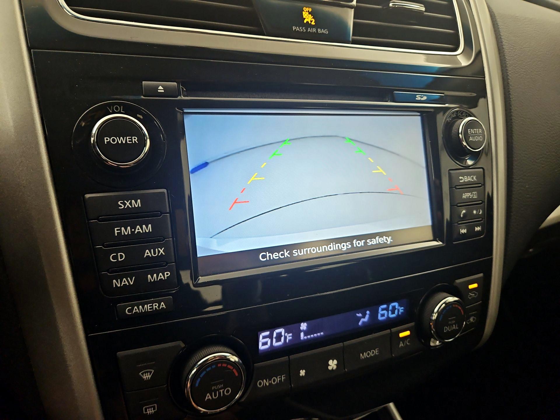 Thumbnail: 2014 Nissan Altima - 14