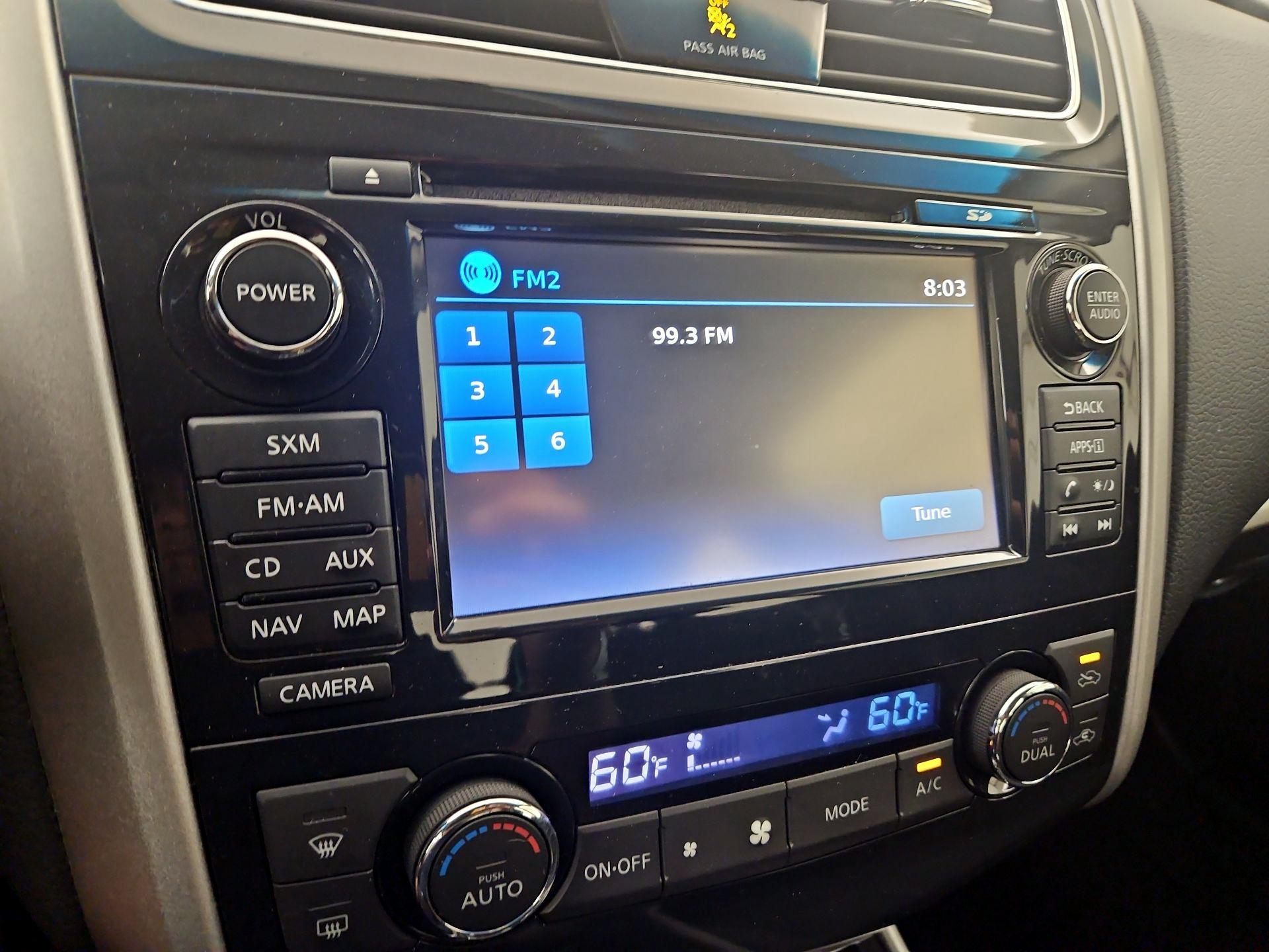 Thumbnail: 2014 Nissan Altima - 15
