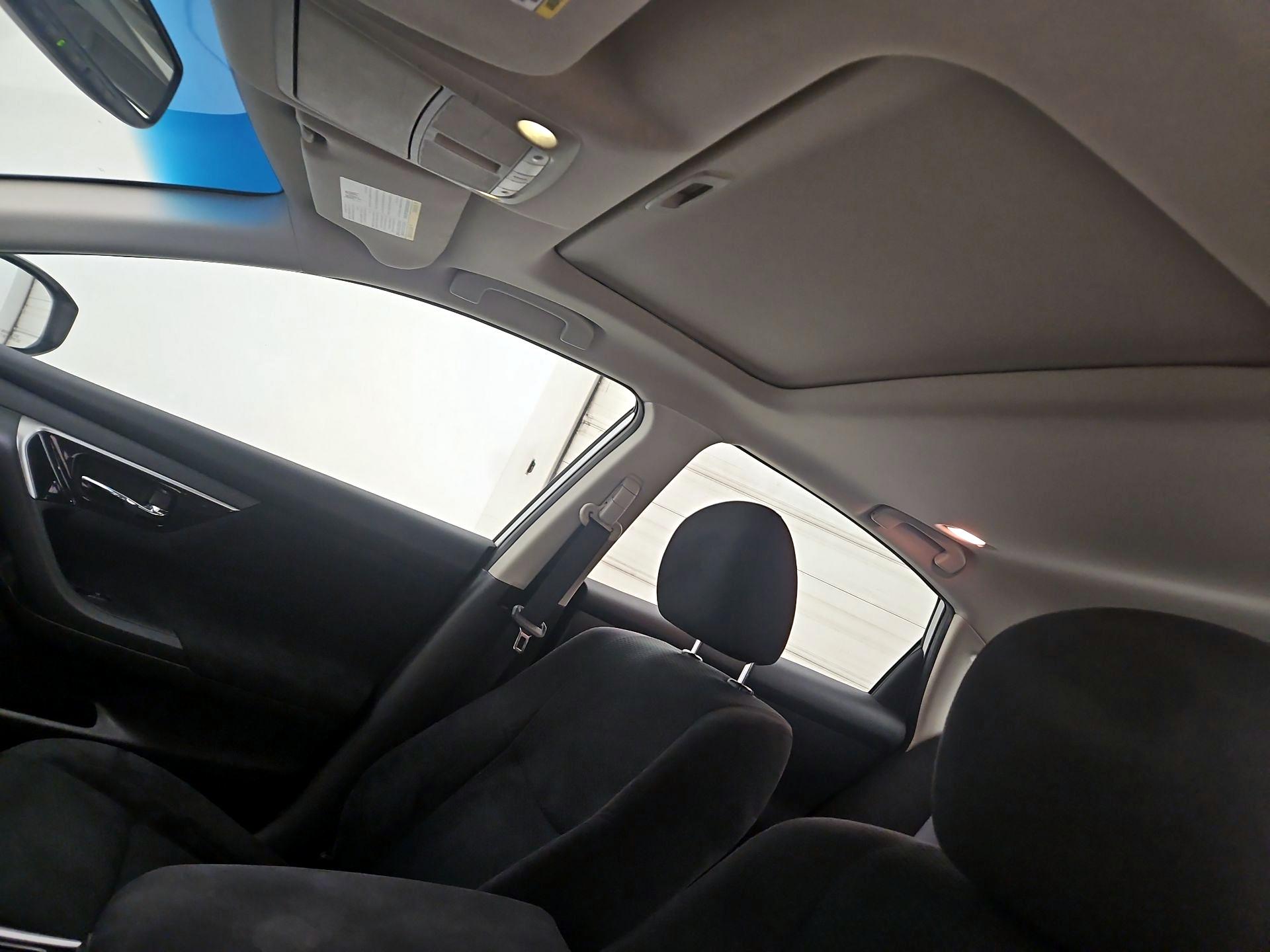 Thumbnail: 2014 Nissan Altima - 19