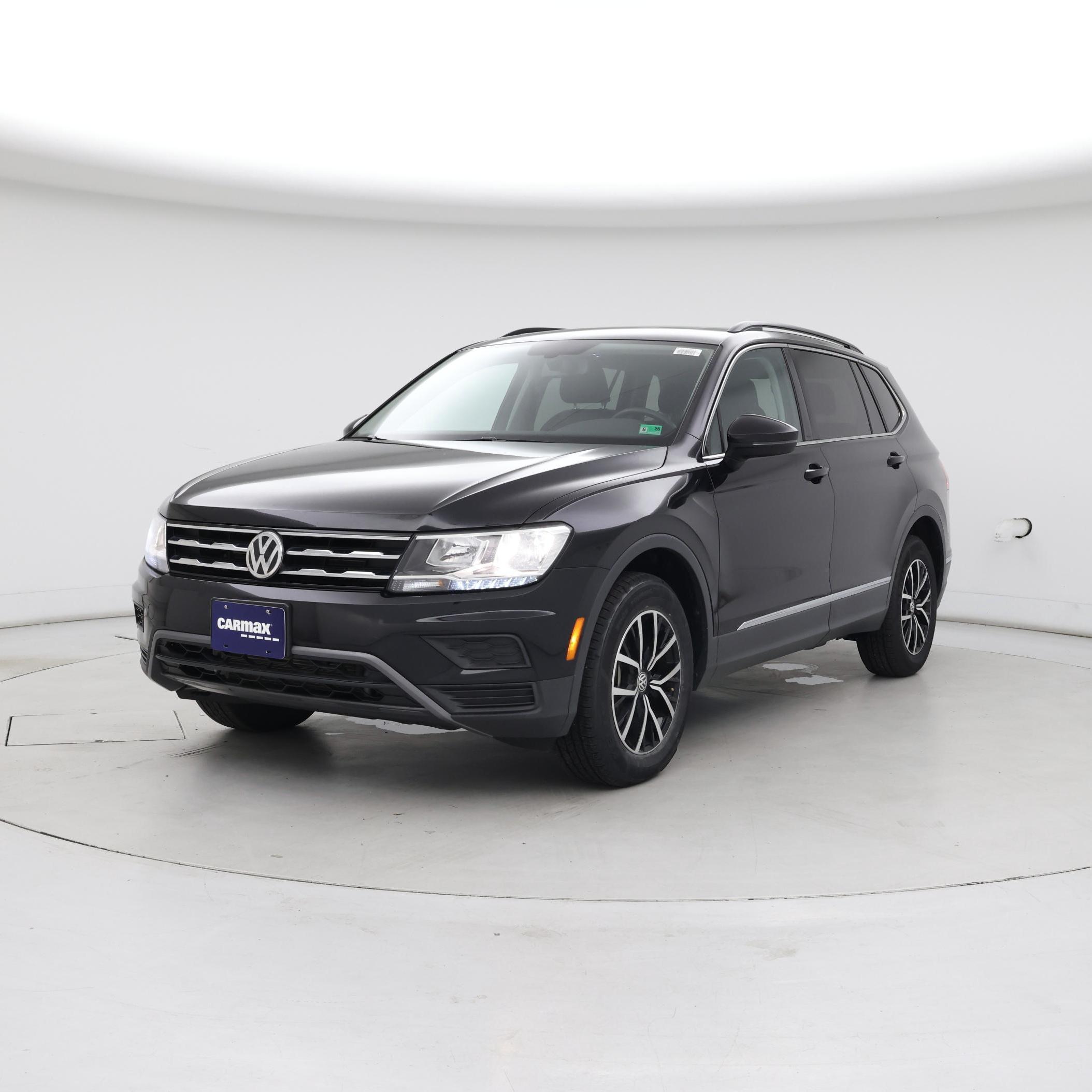 Thumbnail: 2021 Volkswagen Tiguan - 4