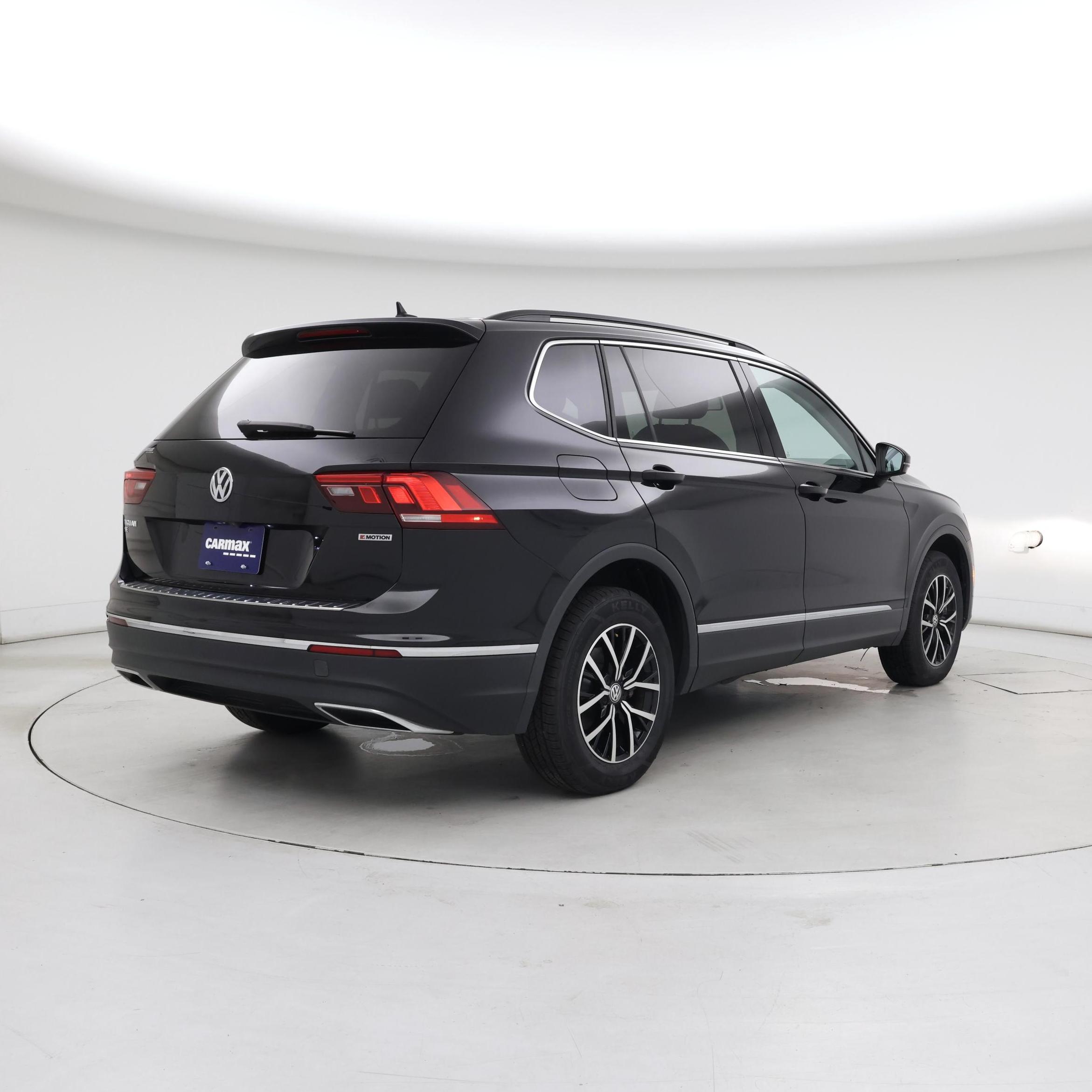 Thumbnail: 2021 Volkswagen Tiguan - 8