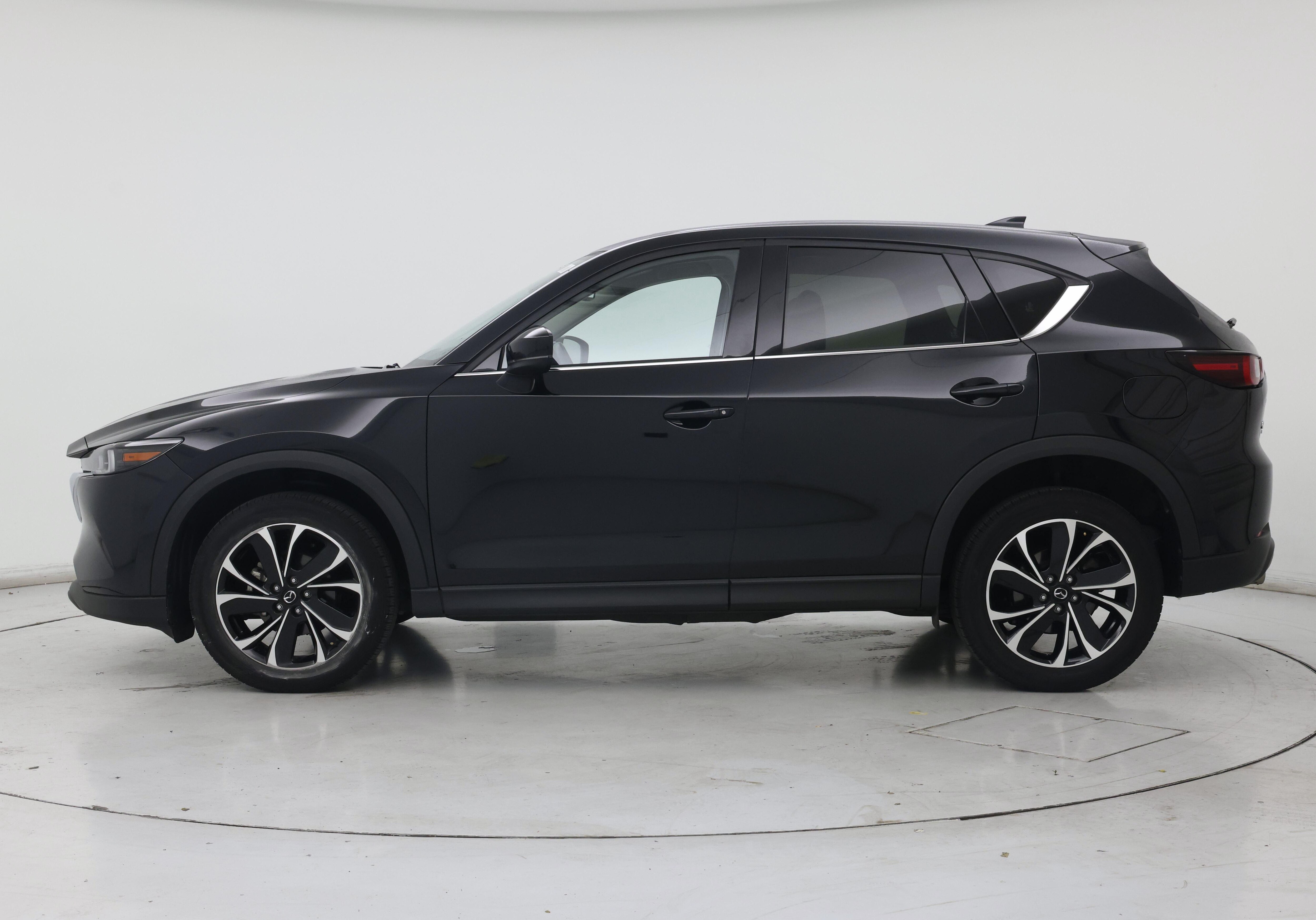 Thumbnail: 2022 Mazda CX-5 - 3