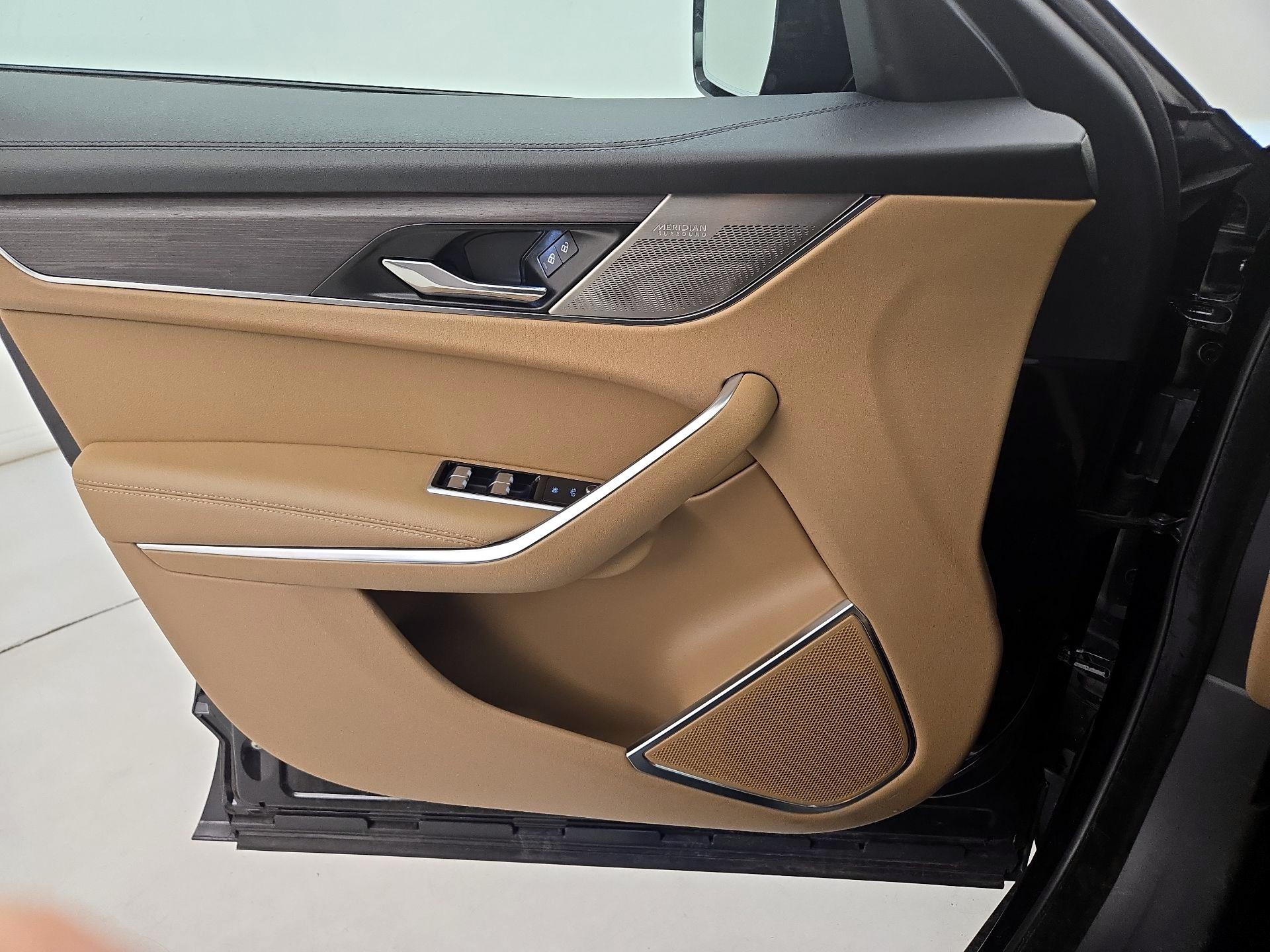 Thumbnail: 2022 Jaguar F-Pace - 12