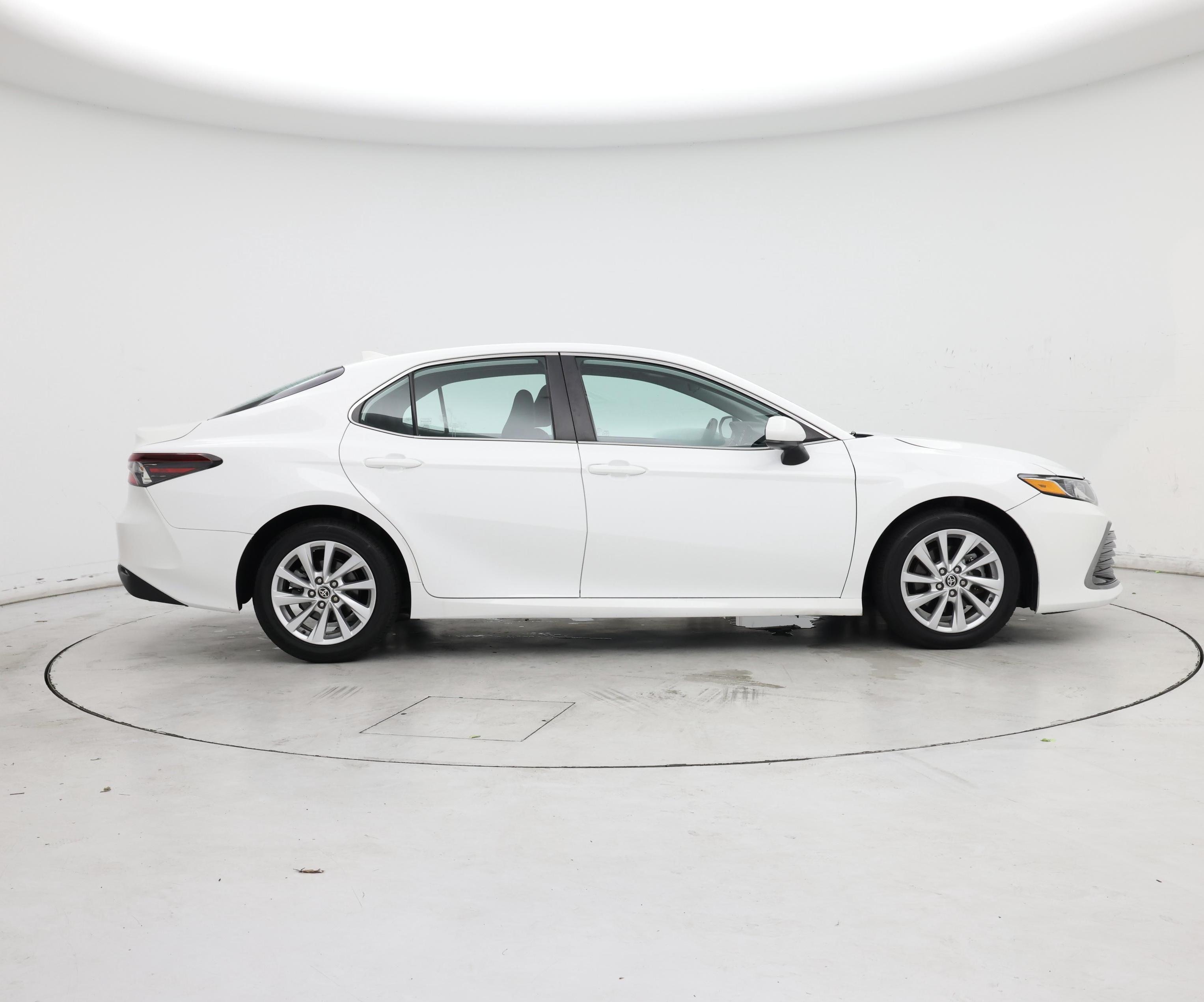 Thumbnail: 2021 Toyota Camry - 7