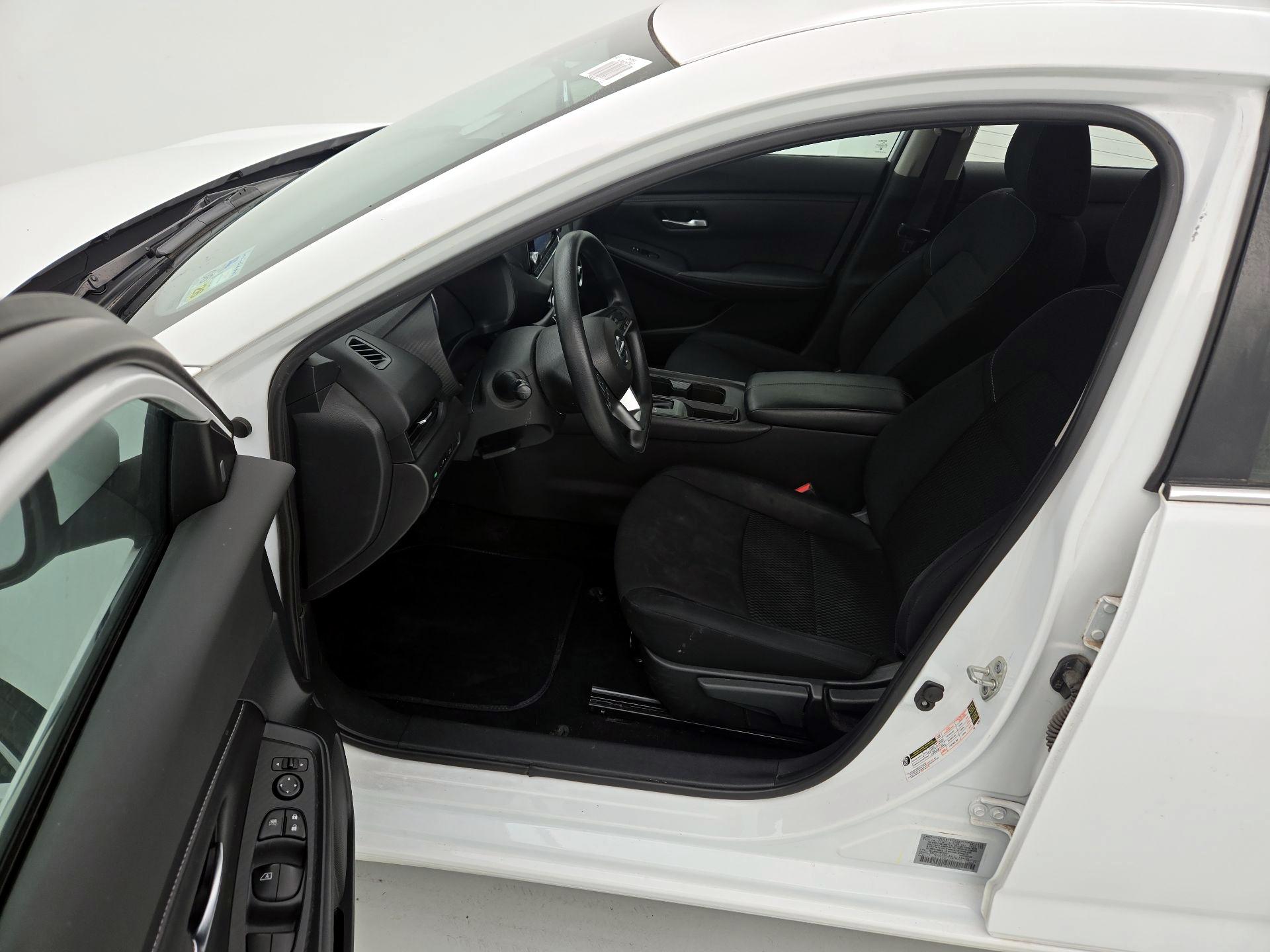 Thumbnail: 2022 Nissan Sentra - 11