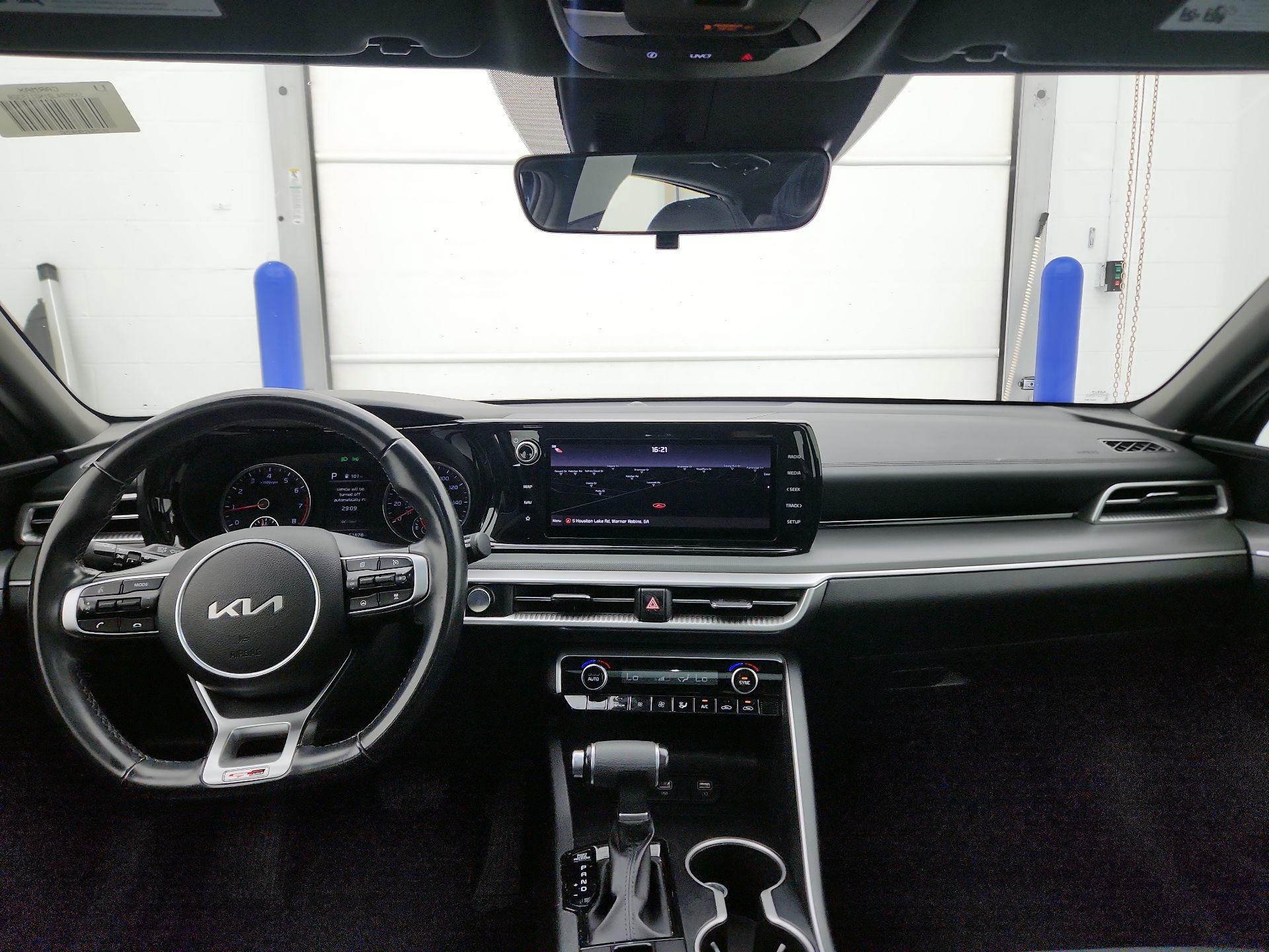 Thumbnail: 2022 Kia K5 - 9