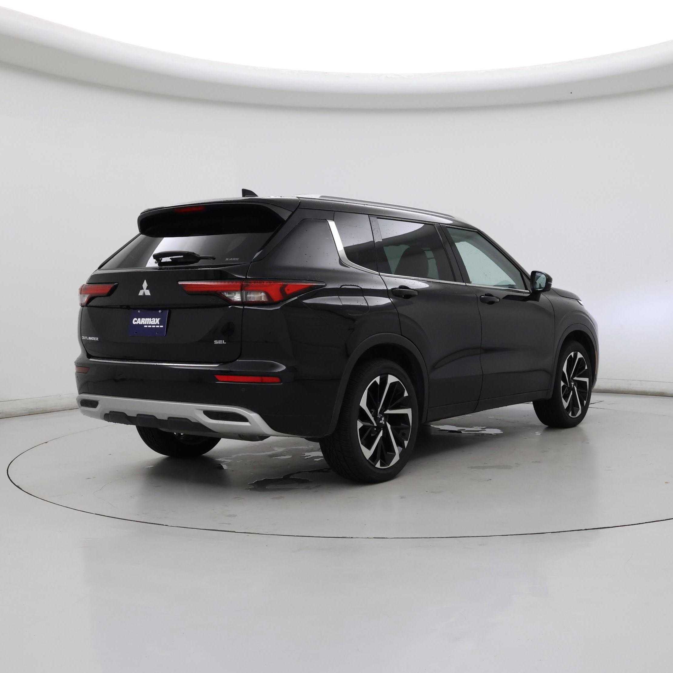 Thumbnail: 2022 Mitsubishi Outlander - 8