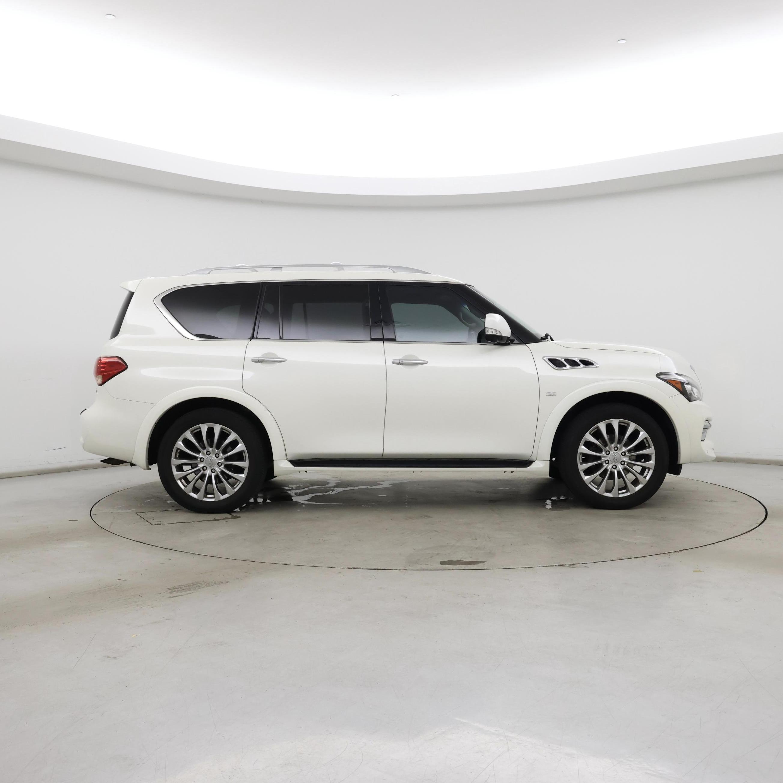 Thumbnail: 2017 INFINITI QX80 - 7