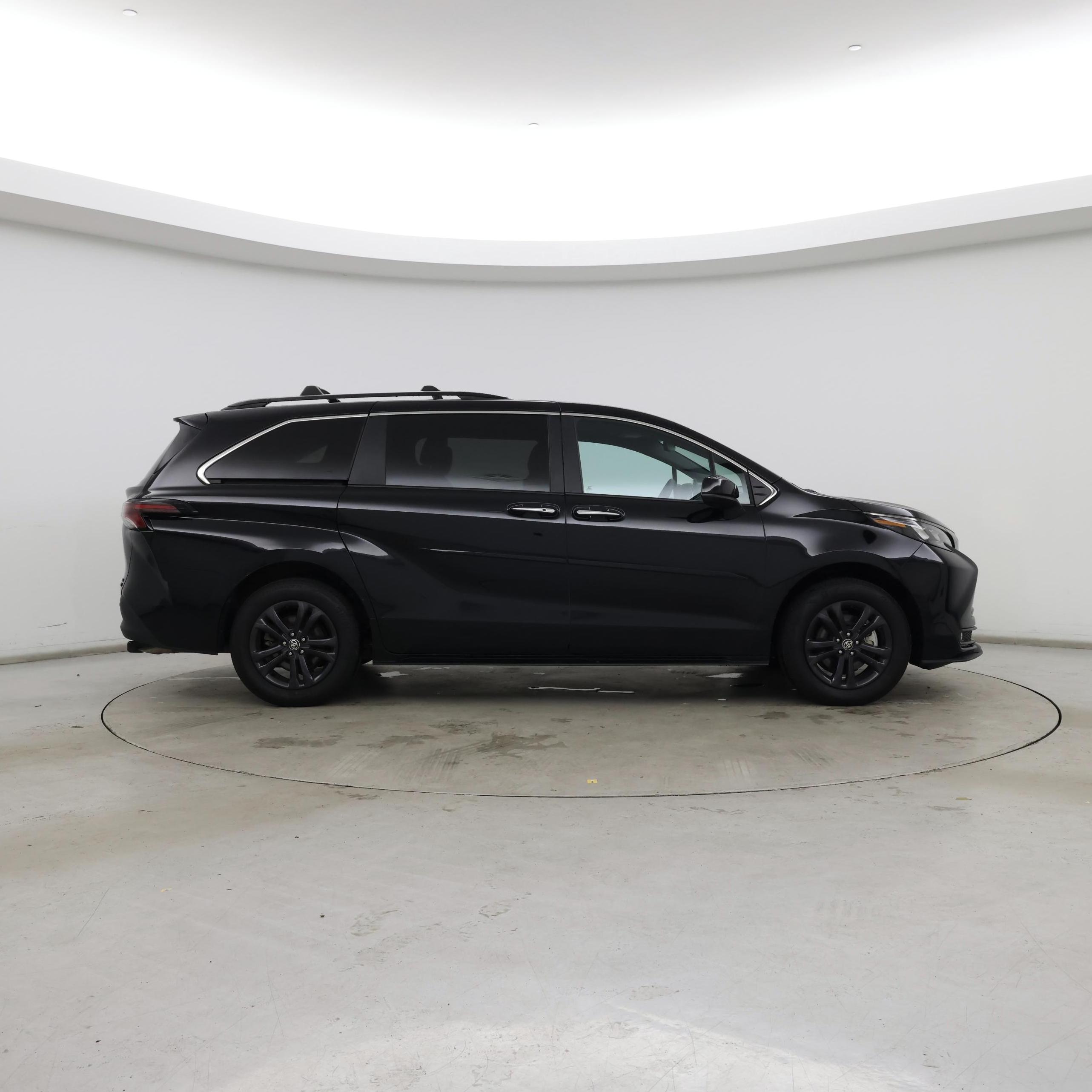 Thumbnail: 2024 Toyota Sienna - 7