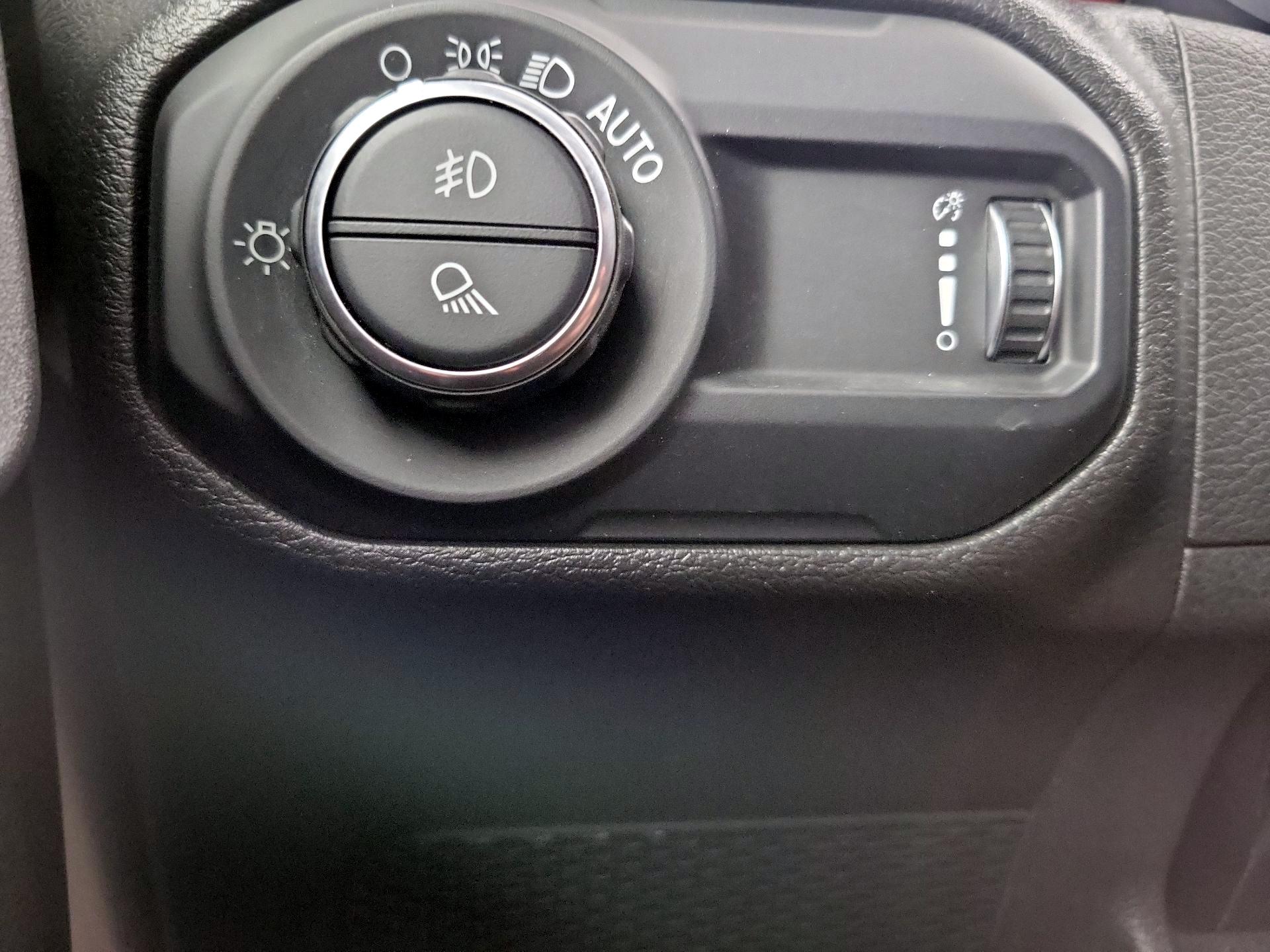 Thumbnail: 2023 Jeep Gladiator - 13