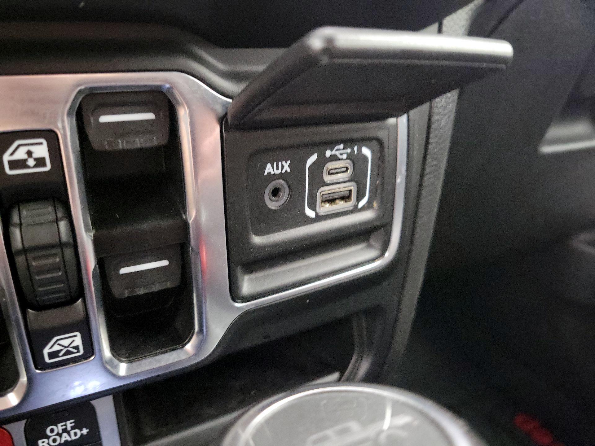 Thumbnail: 2023 Jeep Gladiator - 19