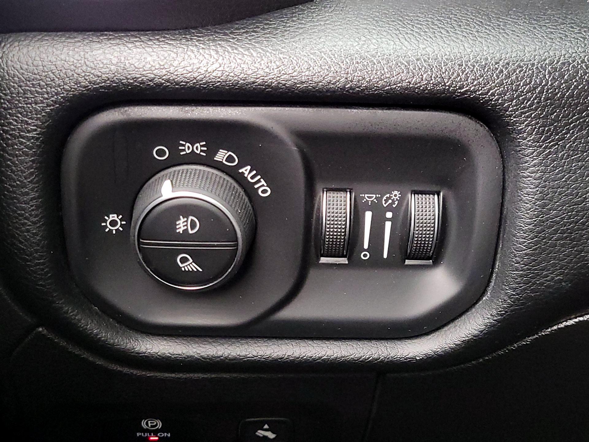 Thumbnail: 2021 RAM 1500 - 13