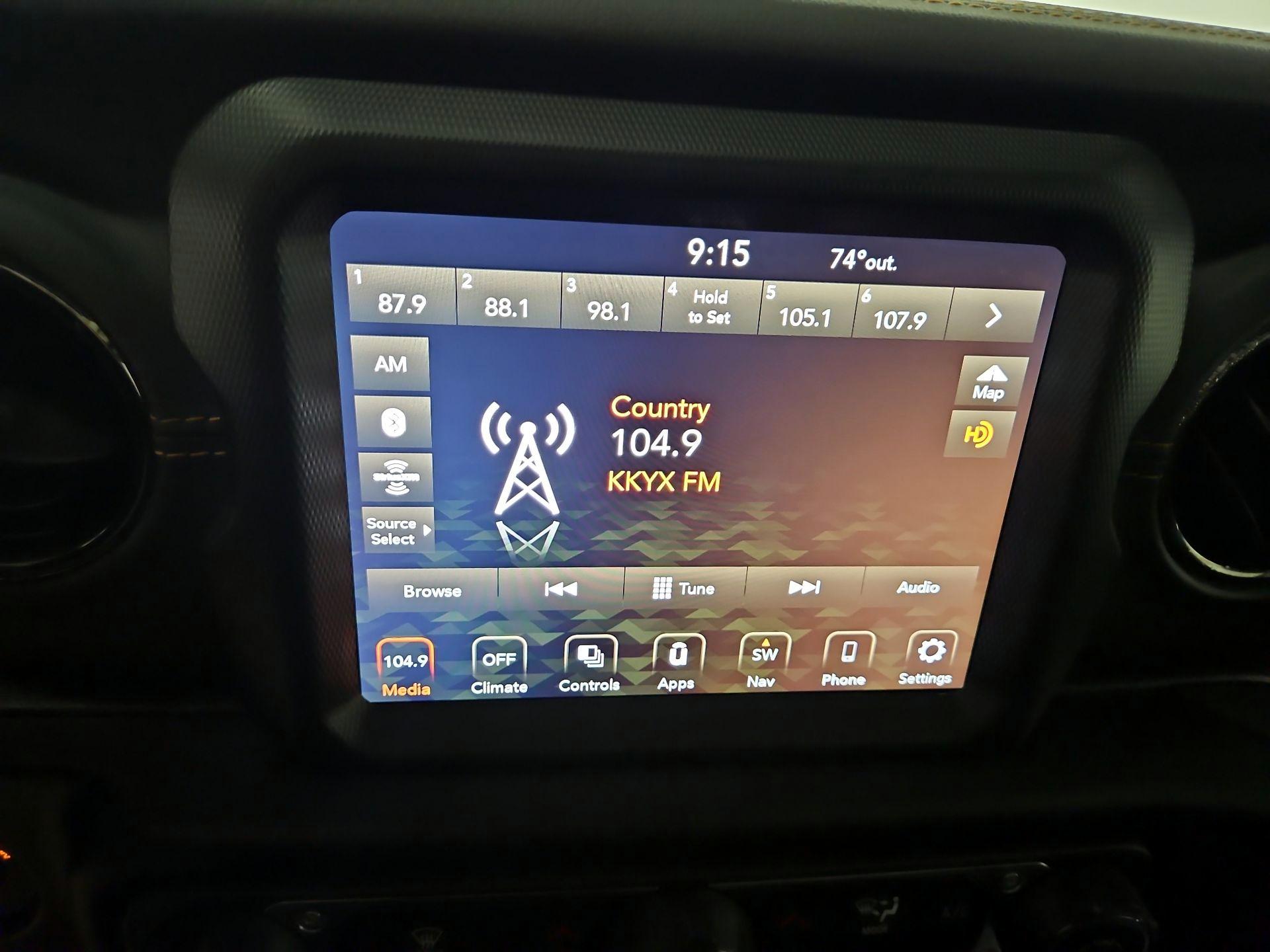 Thumbnail: 2022 Jeep Wrangler - 16