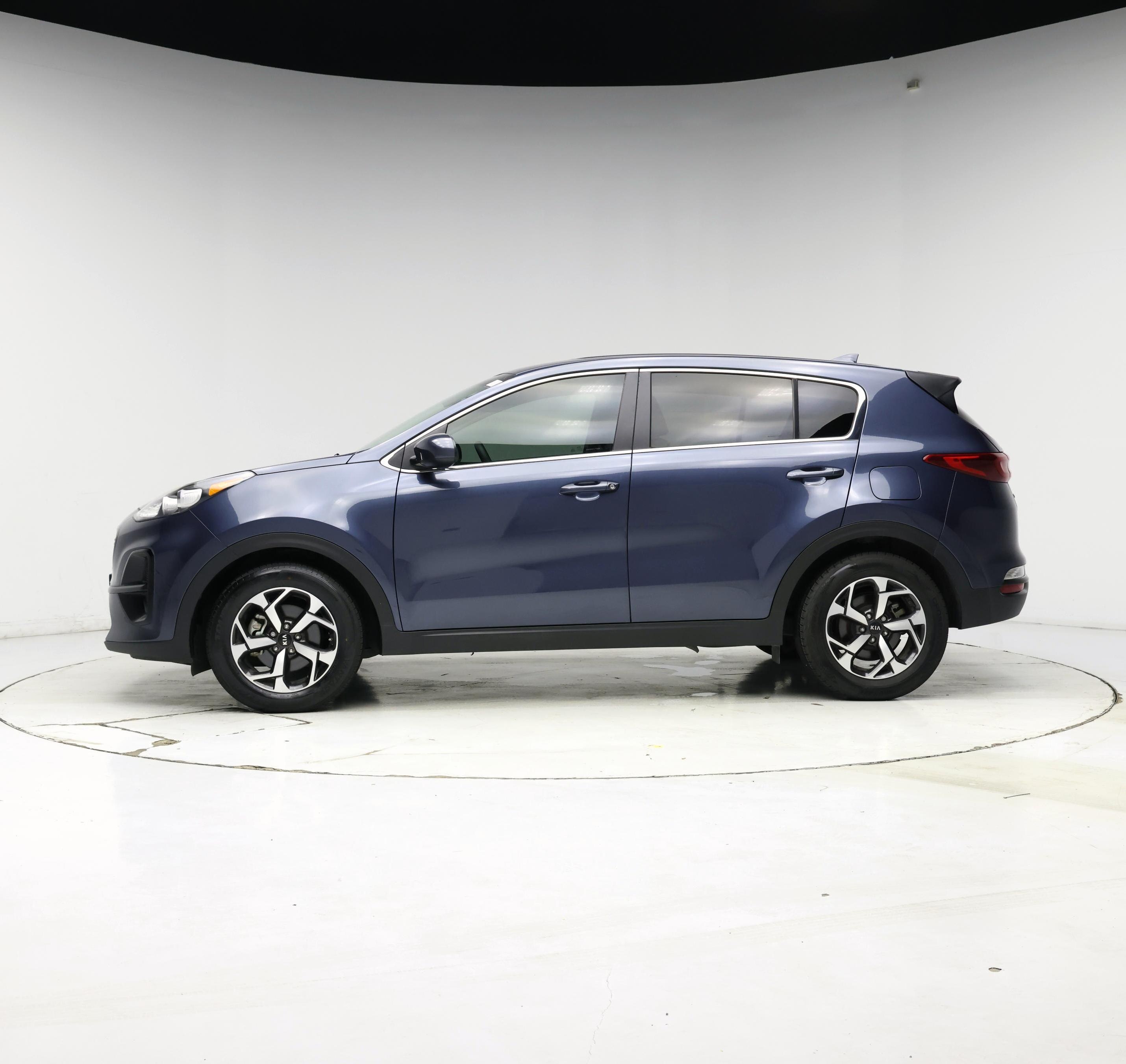 Thumbnail: 2020 Kia Sportage - 3