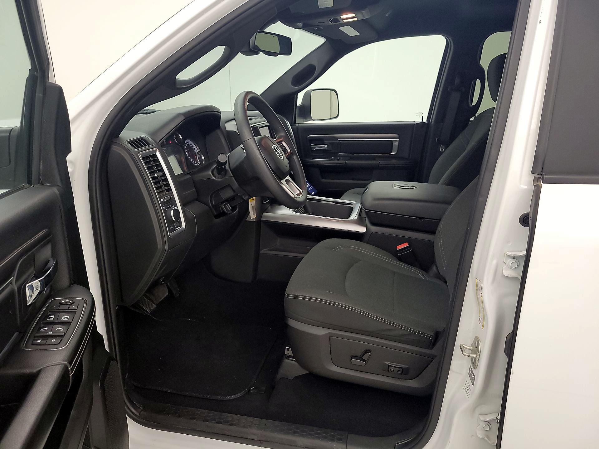 Thumbnail: 2023 RAM 1500 Classic - 11