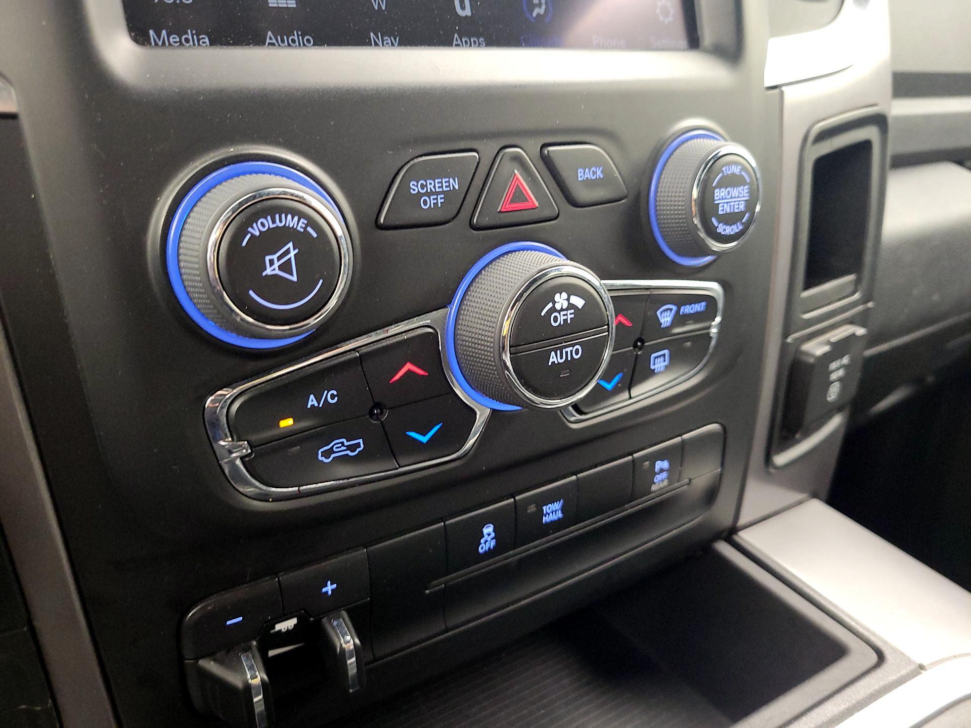 Thumbnail: 2023 RAM 1500 Classic - 17