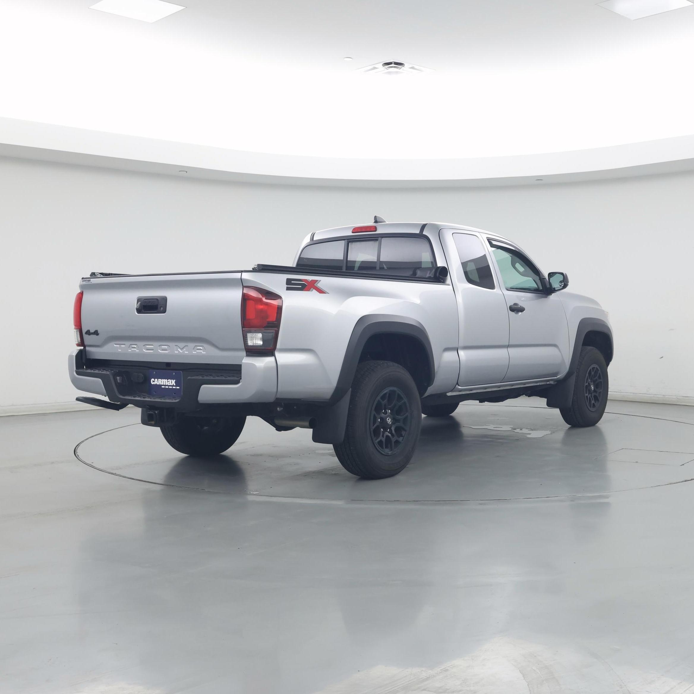 Thumbnail: 2022 Toyota Tacoma - 8