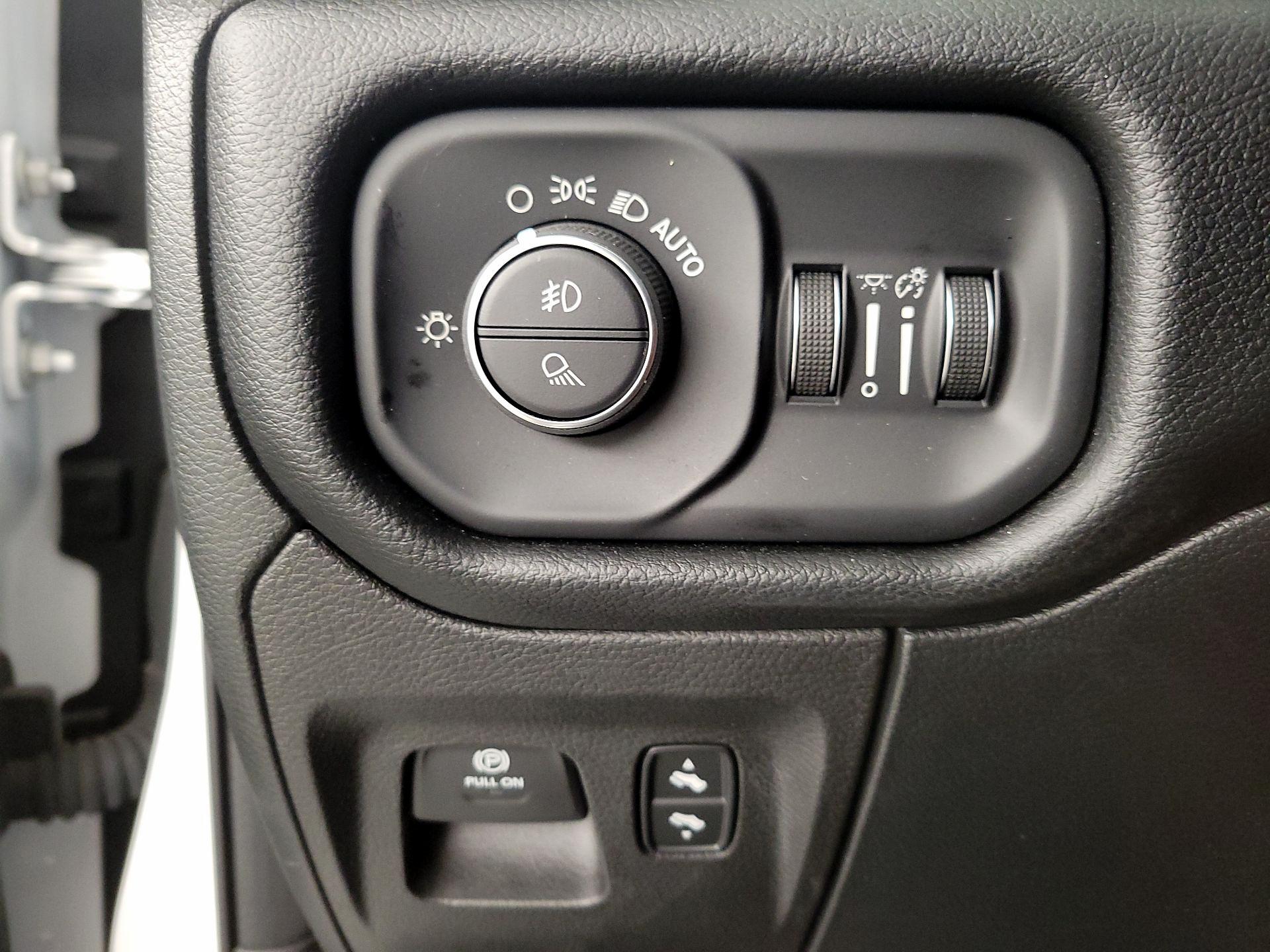 Thumbnail: 2022 RAM 1500 - 13