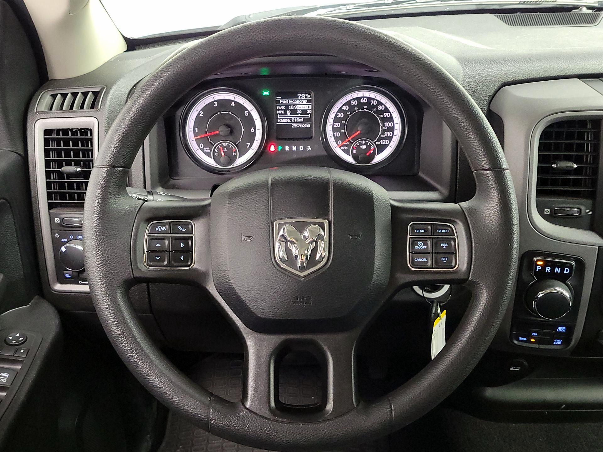 Thumbnail: 2021 RAM 1500 Classic - 10