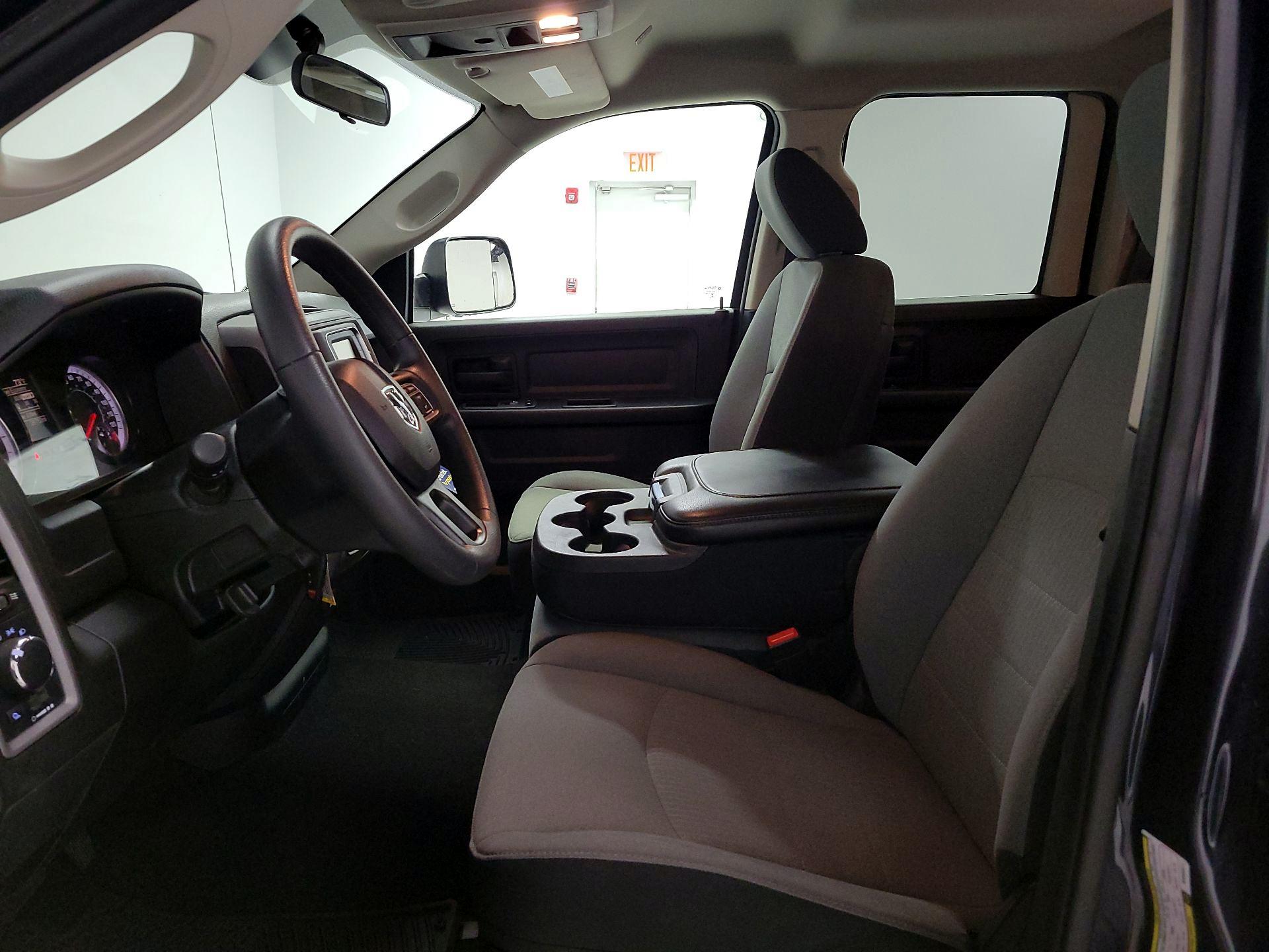 Thumbnail: 2021 RAM 1500 Classic - 11
