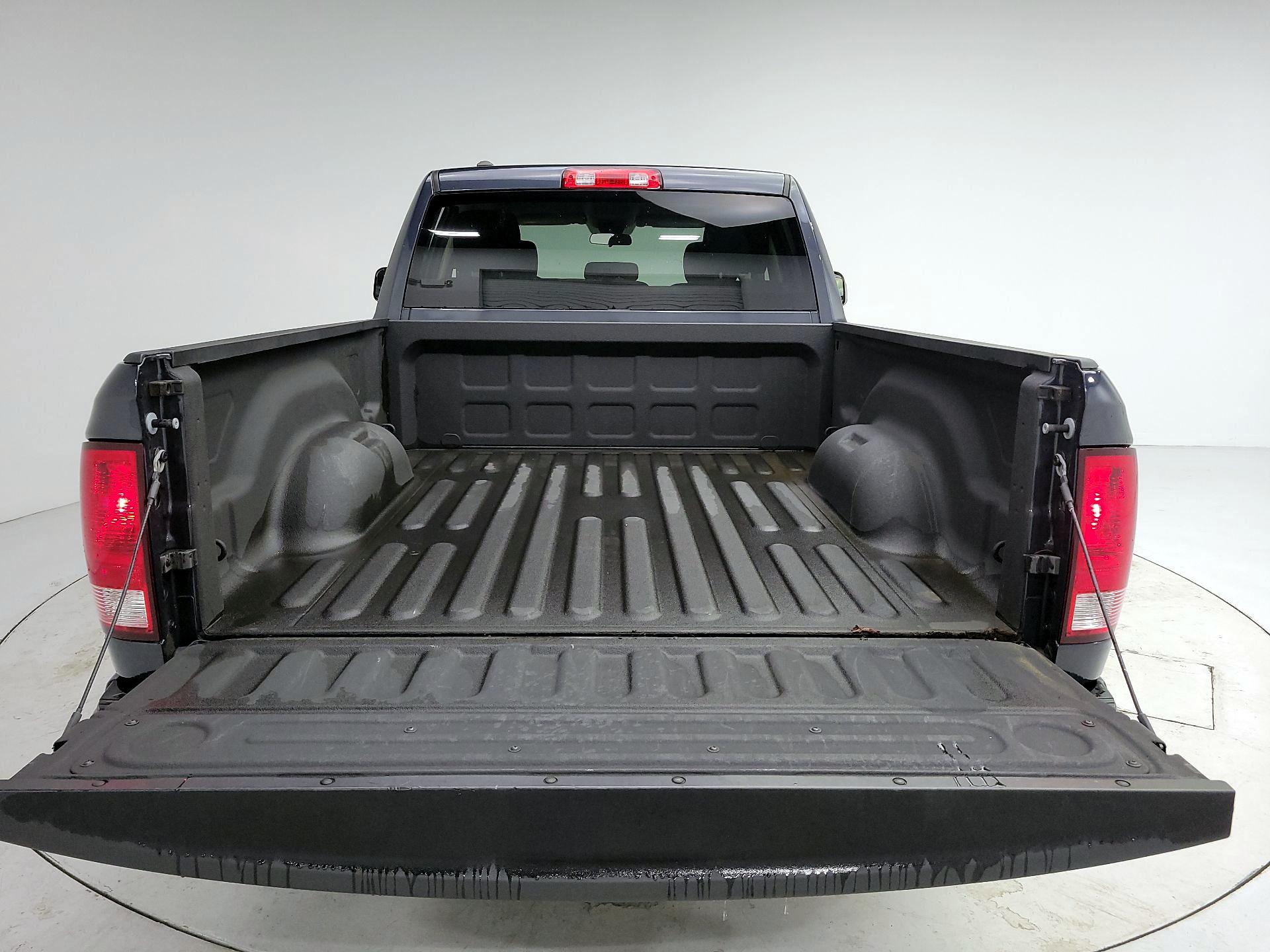 Thumbnail: 2021 RAM 1500 Classic - 20