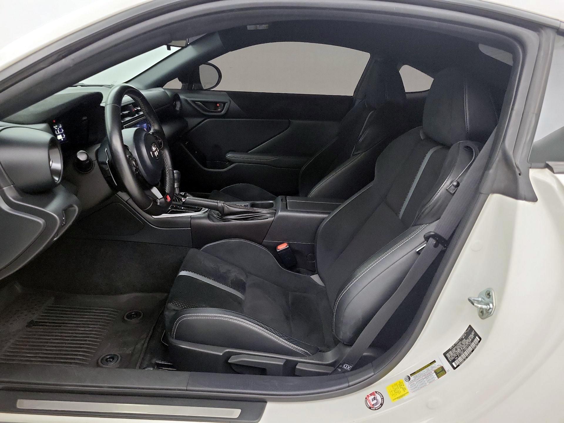 Thumbnail: 2022 Toyota GR86 - 11