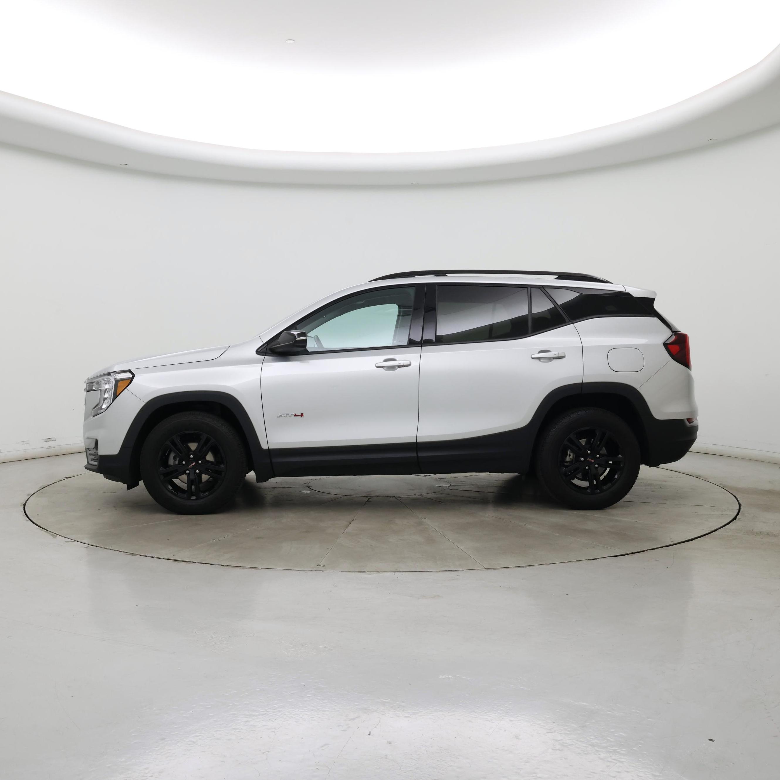 Thumbnail: 2022 GMC Terrain - 3