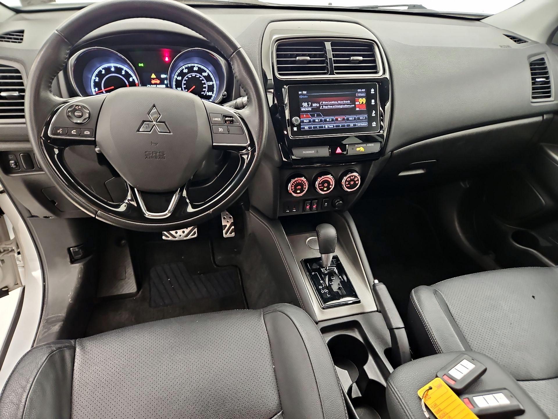 Thumbnail: 2018 Mitsubishi Outlander Sport - 9
