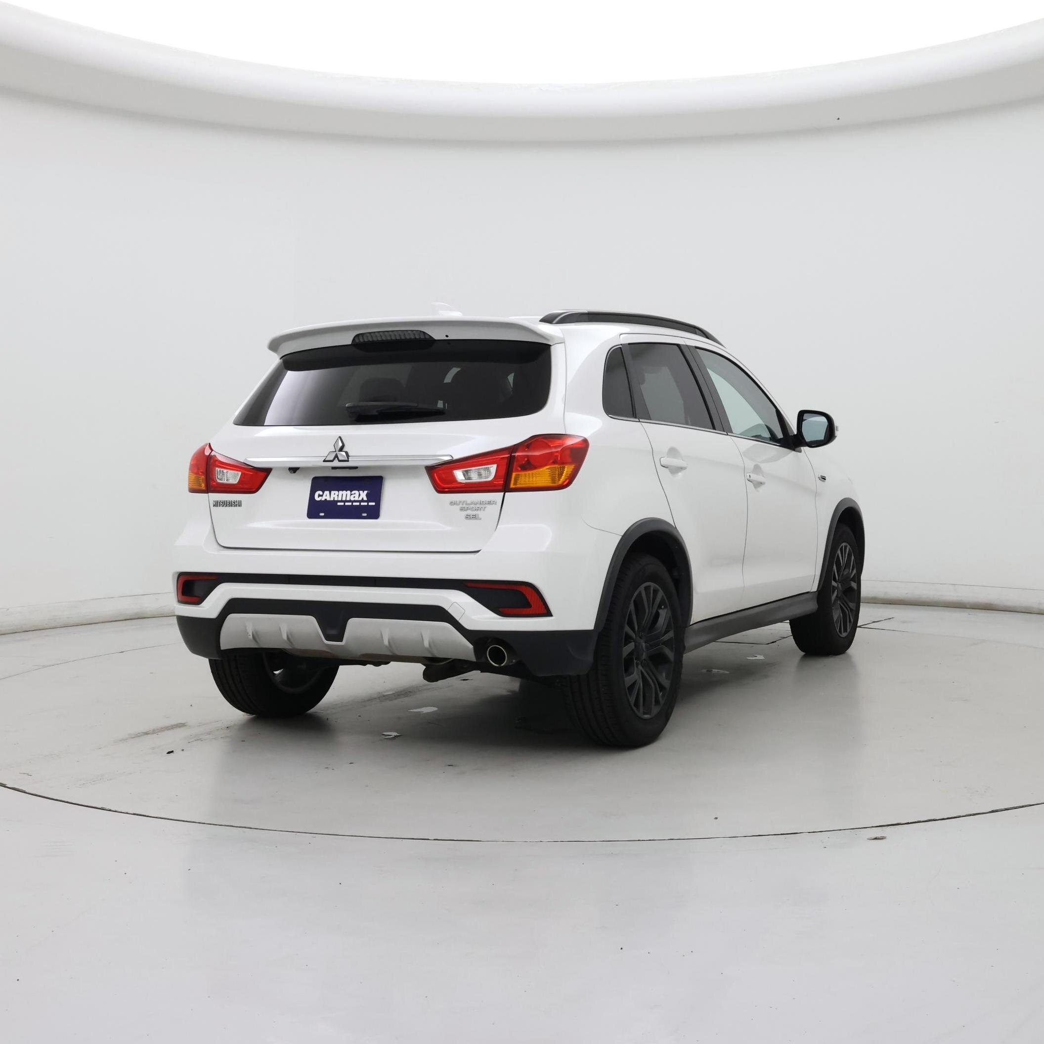 Thumbnail: 2018 Mitsubishi Outlander Sport - 8