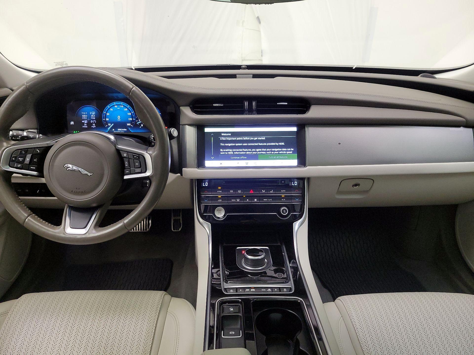 Thumbnail: 2020 Jaguar XF - 9