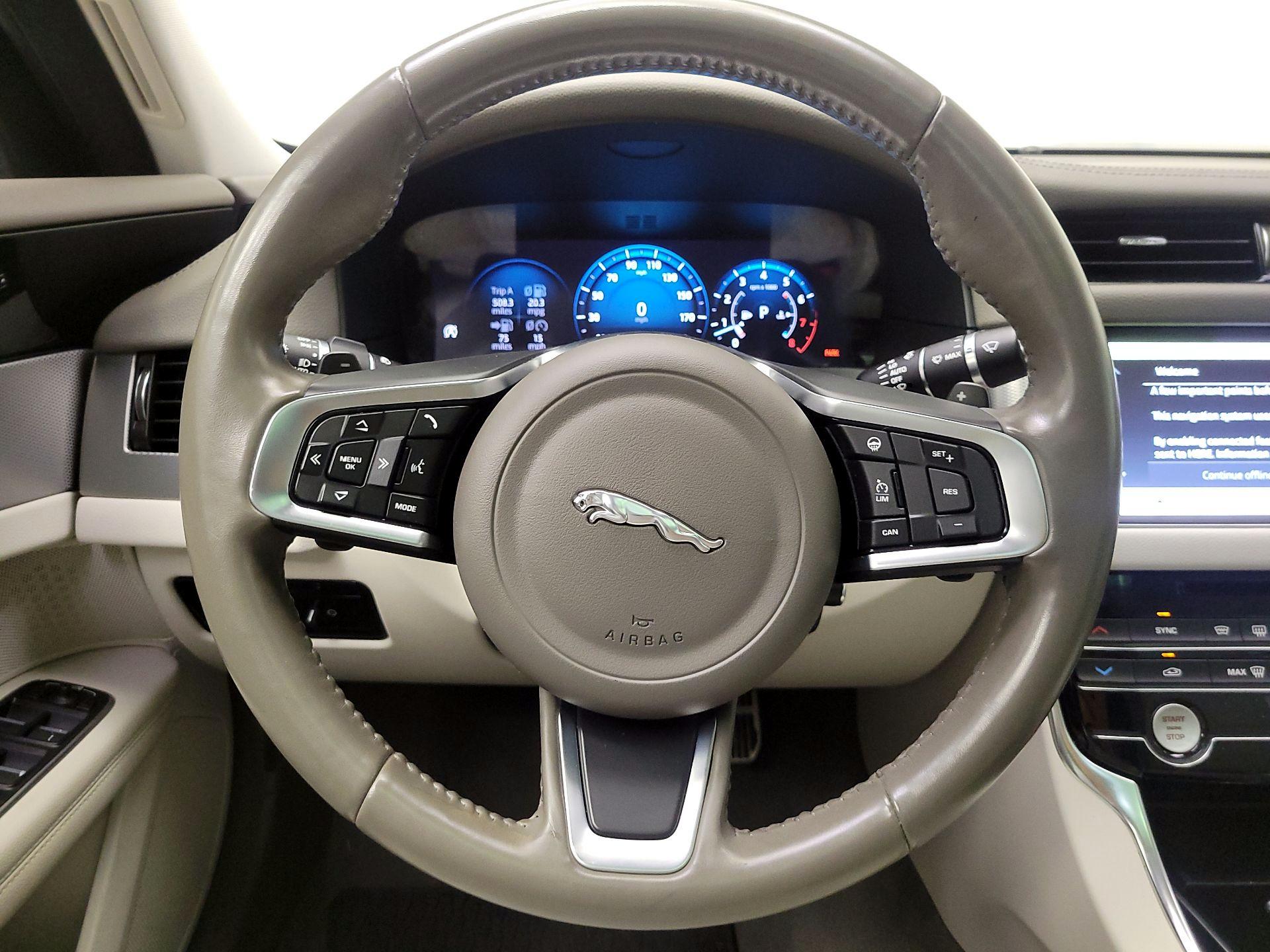 Thumbnail: 2020 Jaguar XF - 10