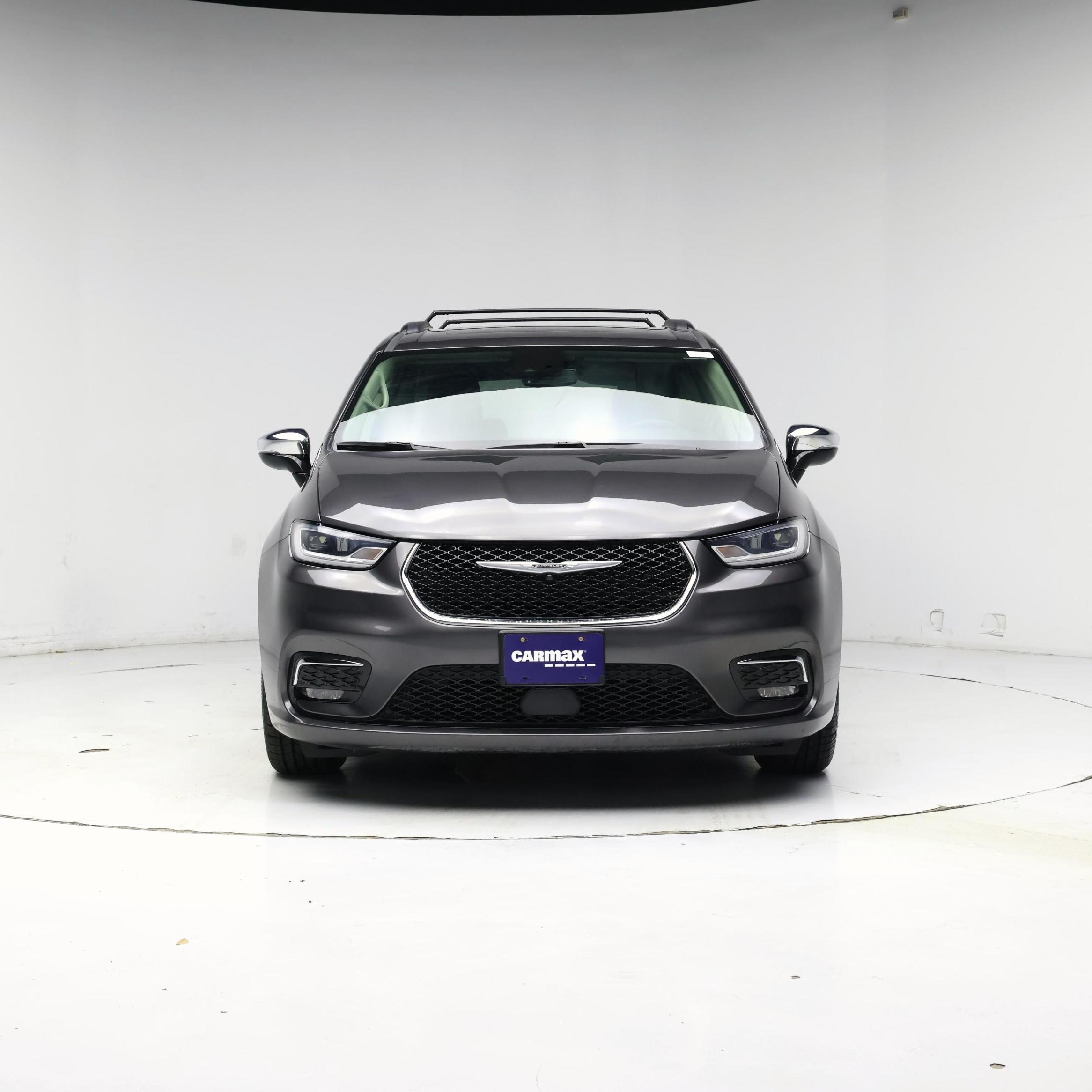 Thumbnail: 2023 Chrysler Pacifica - 5