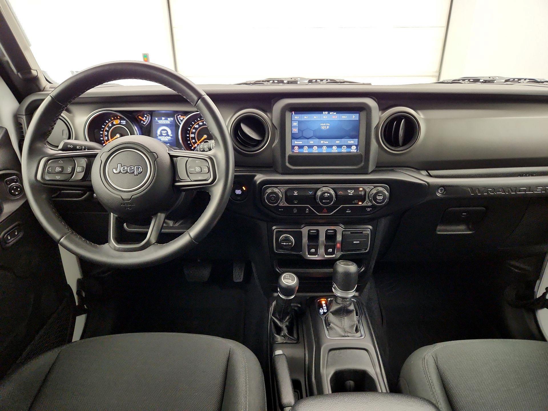 Thumbnail: 2022 Jeep Wrangler - 9