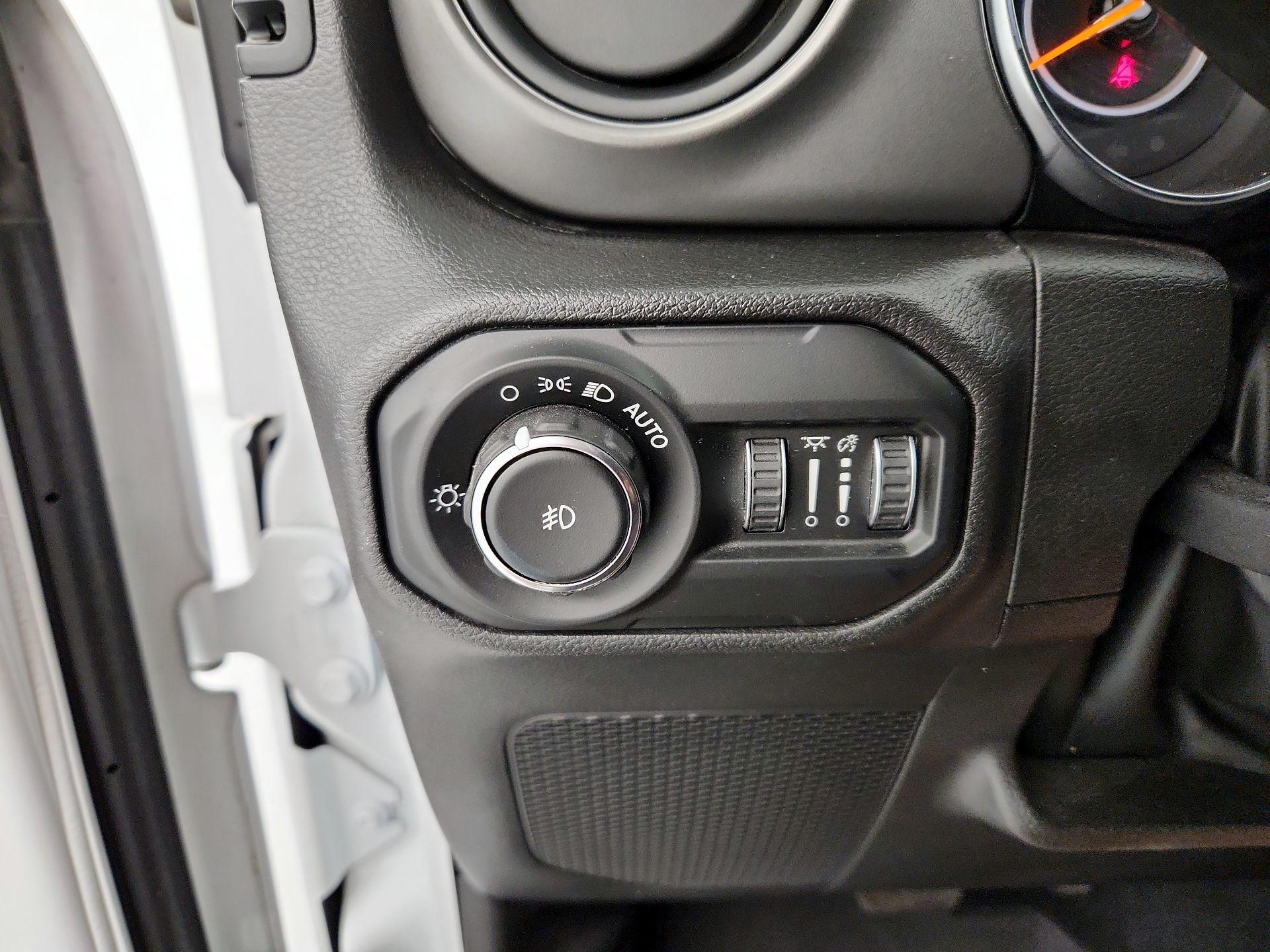 Thumbnail: 2022 Jeep Wrangler - 13