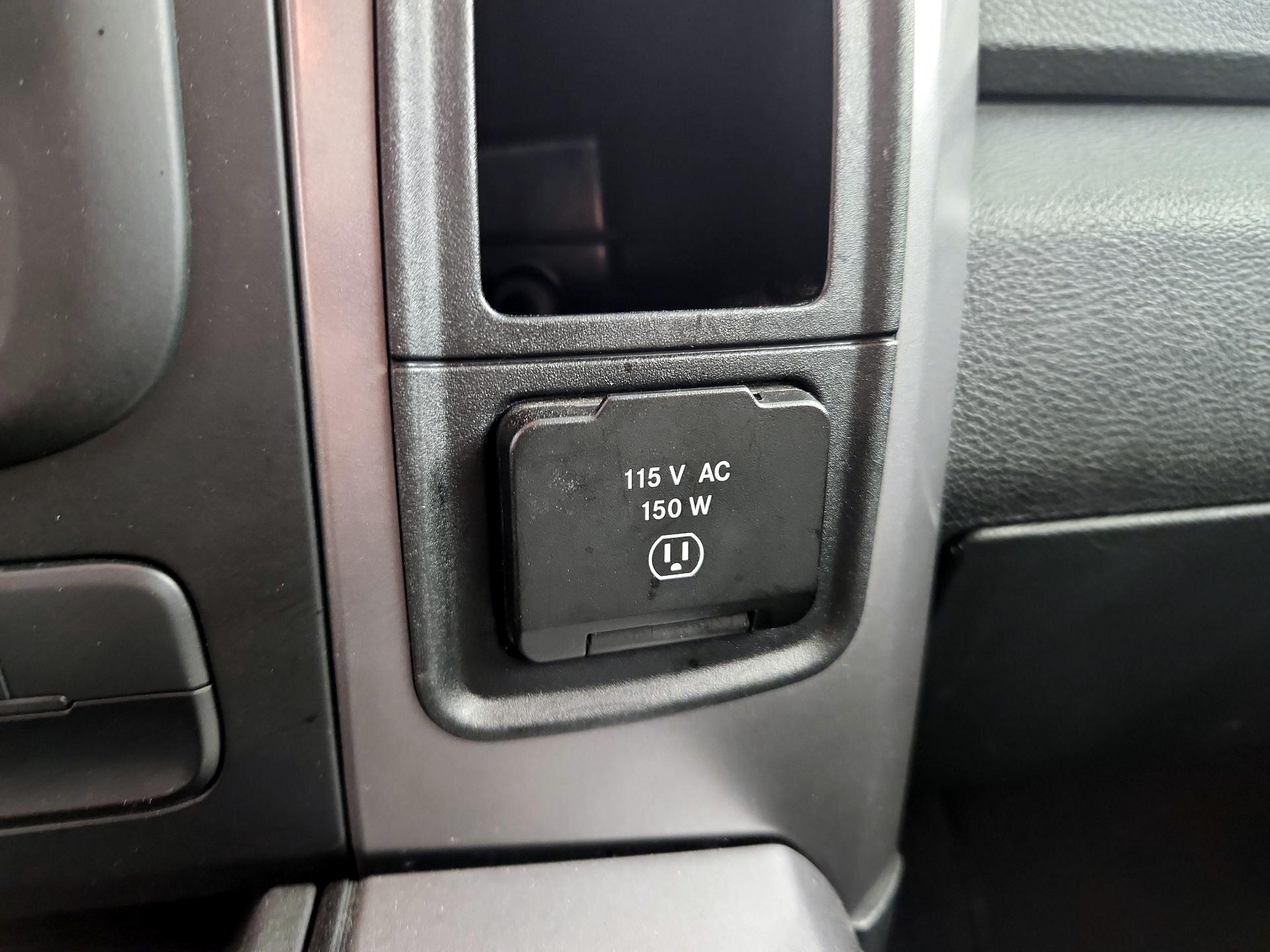 Thumbnail: 2023 RAM 1500 Classic - 19