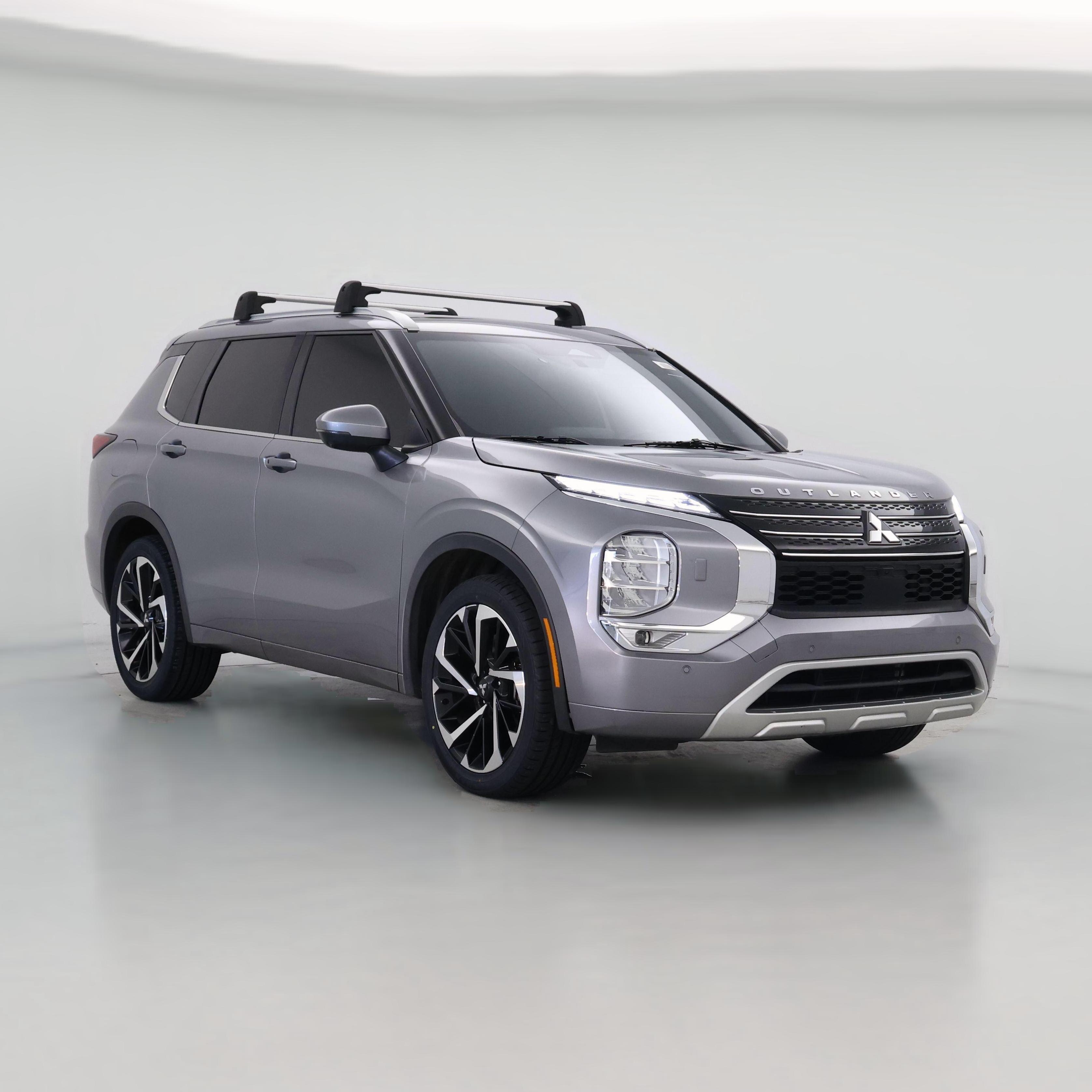Thumbnail: 2022 Mitsubishi Outlander - 1
