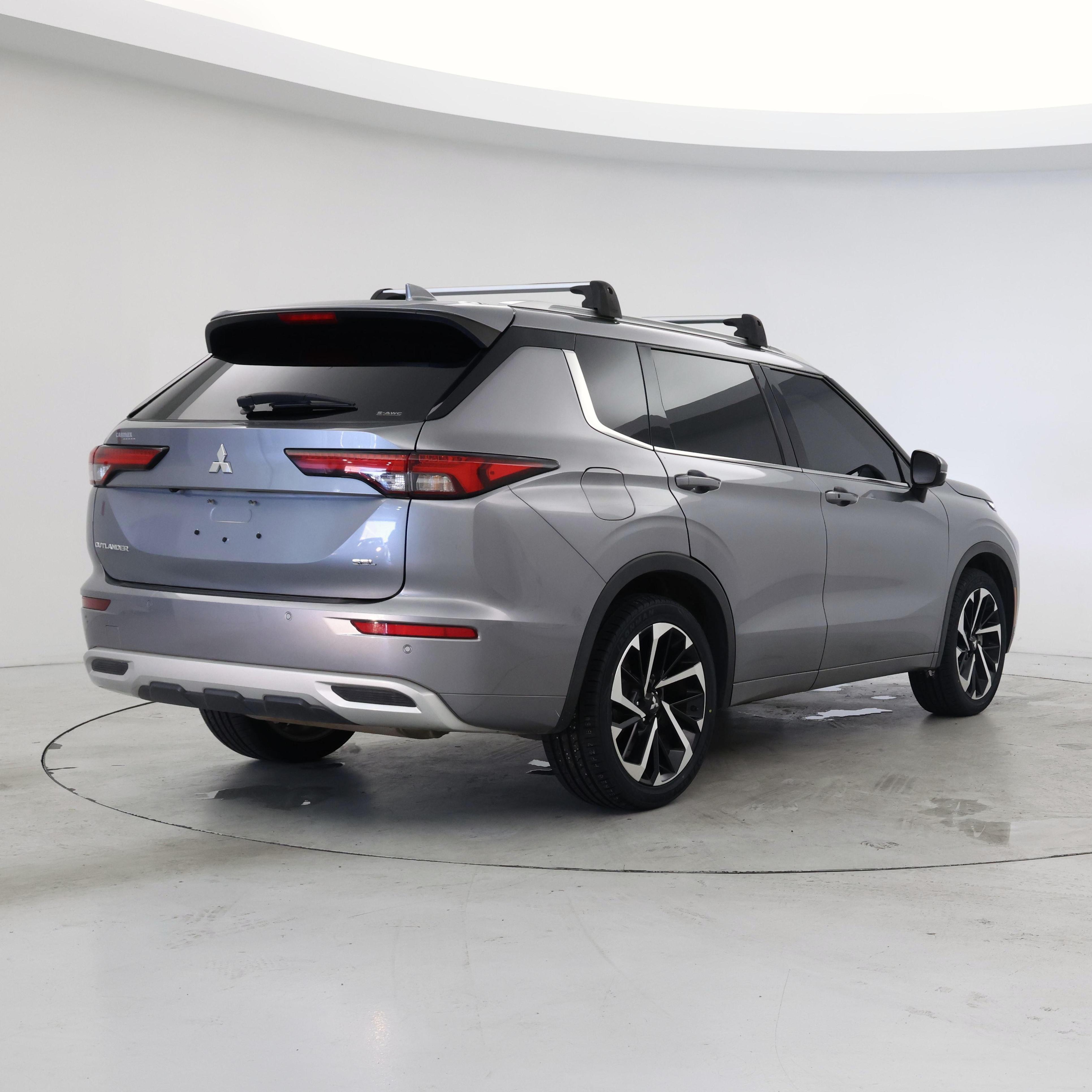 Thumbnail: 2022 Mitsubishi Outlander - 8