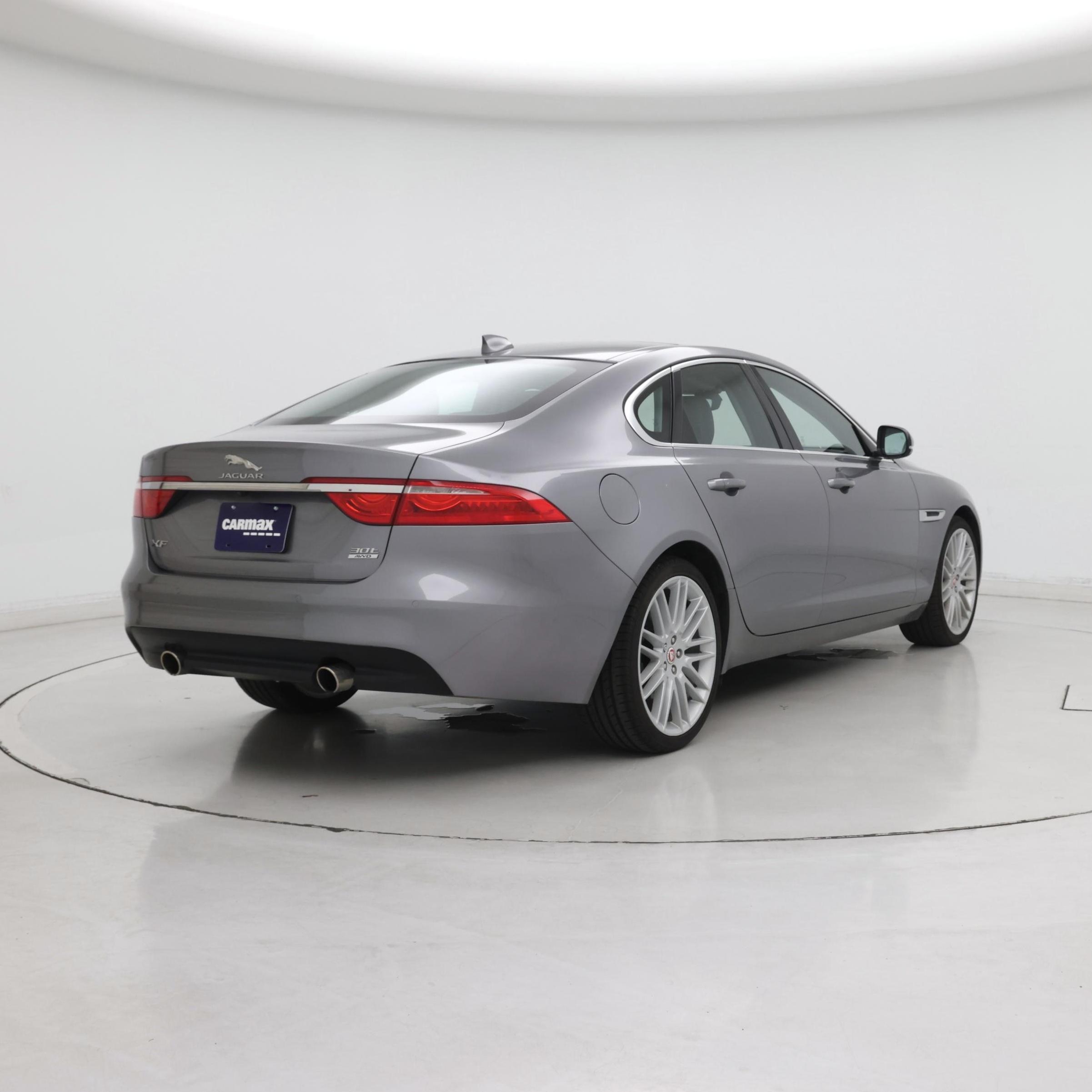 Thumbnail: 2020 Jaguar XF - 8