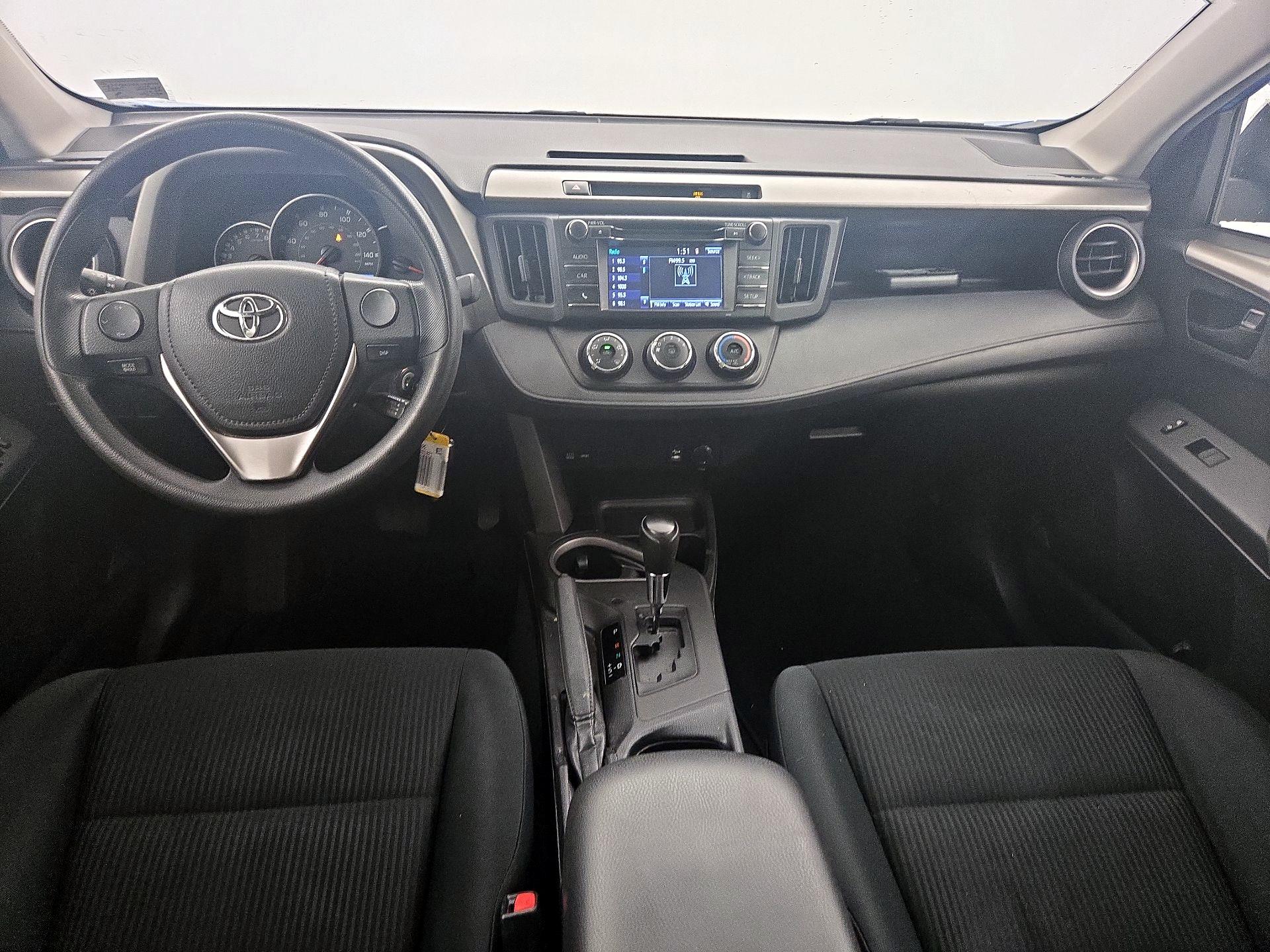 Thumbnail: 2016 Toyota RAV4 - 9