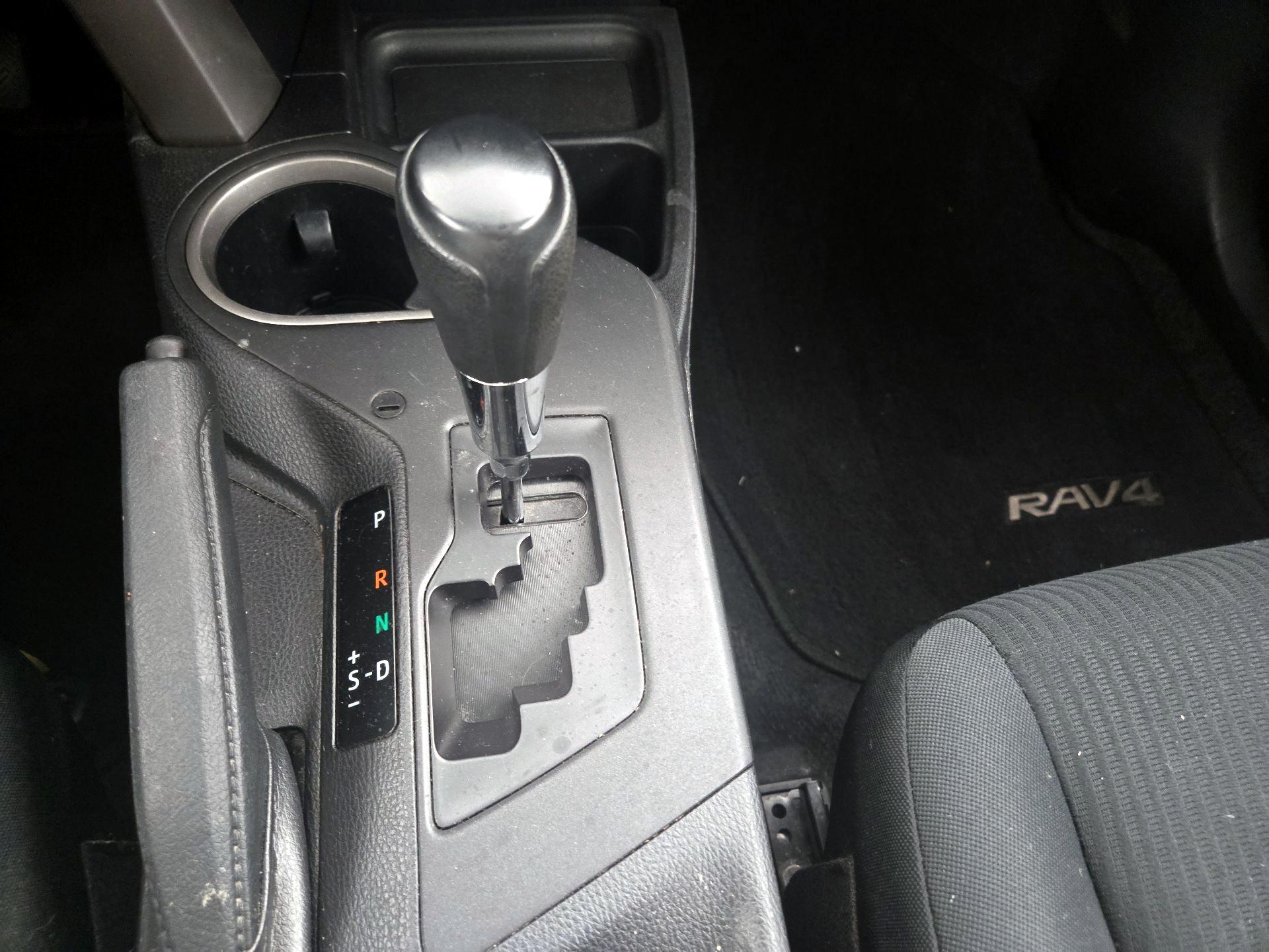 Thumbnail: 2016 Toyota RAV4 - 17