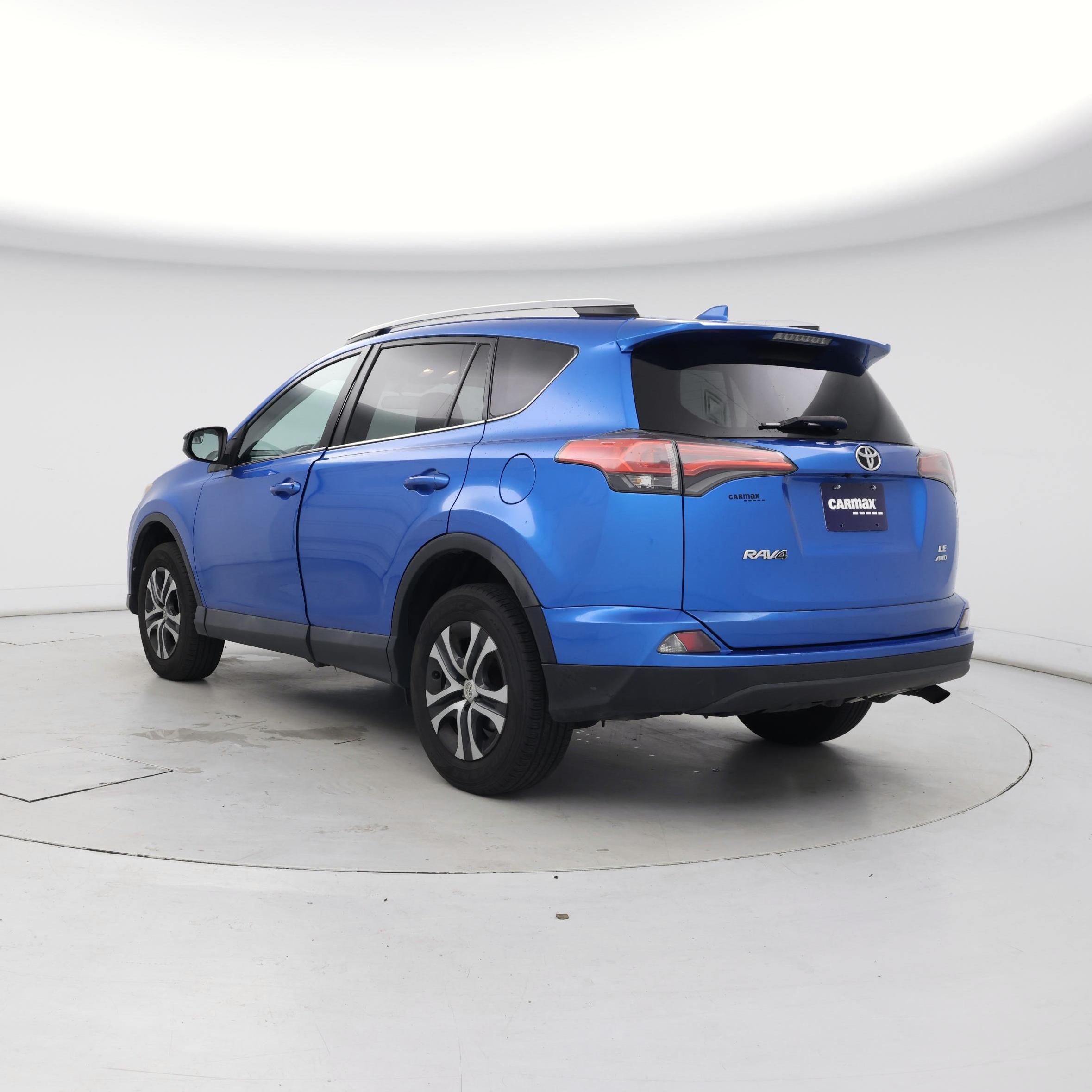 Thumbnail: 2016 Toyota RAV4 - 2