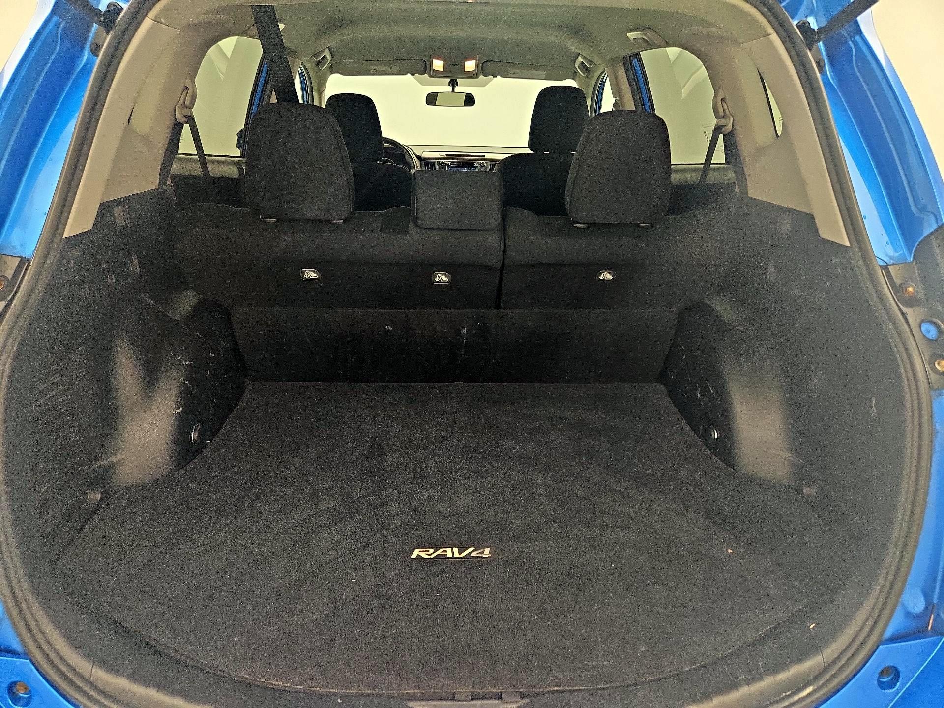 Thumbnail: 2016 Toyota RAV4 - 20