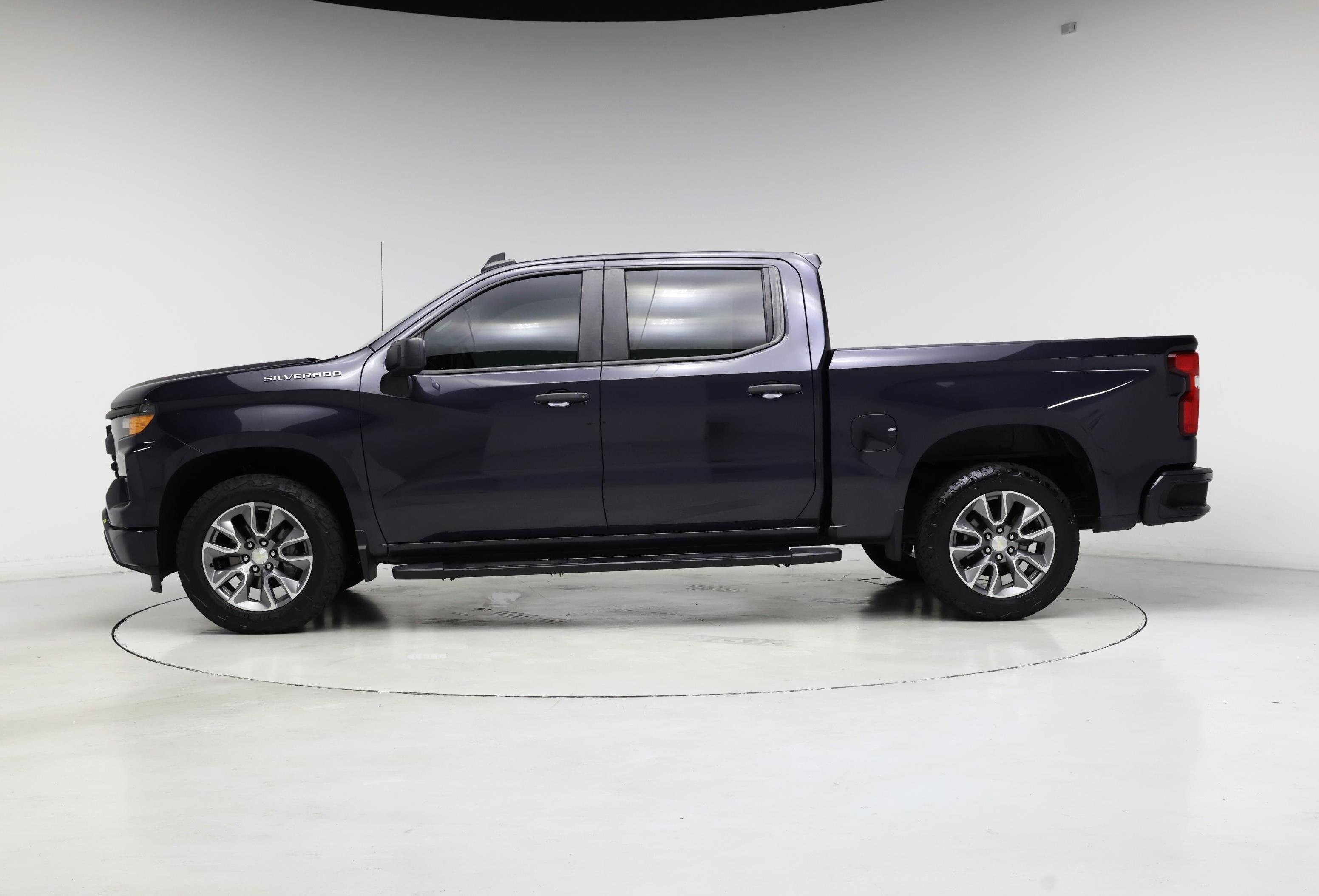 Thumbnail: 2022 Chevrolet Silverado 1500 - 3